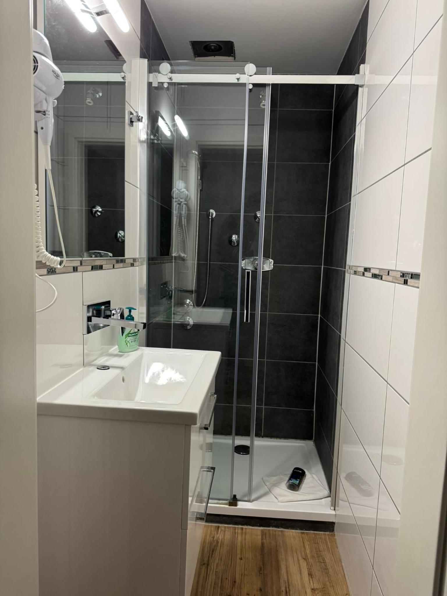 Classic Triple Room photo 1
