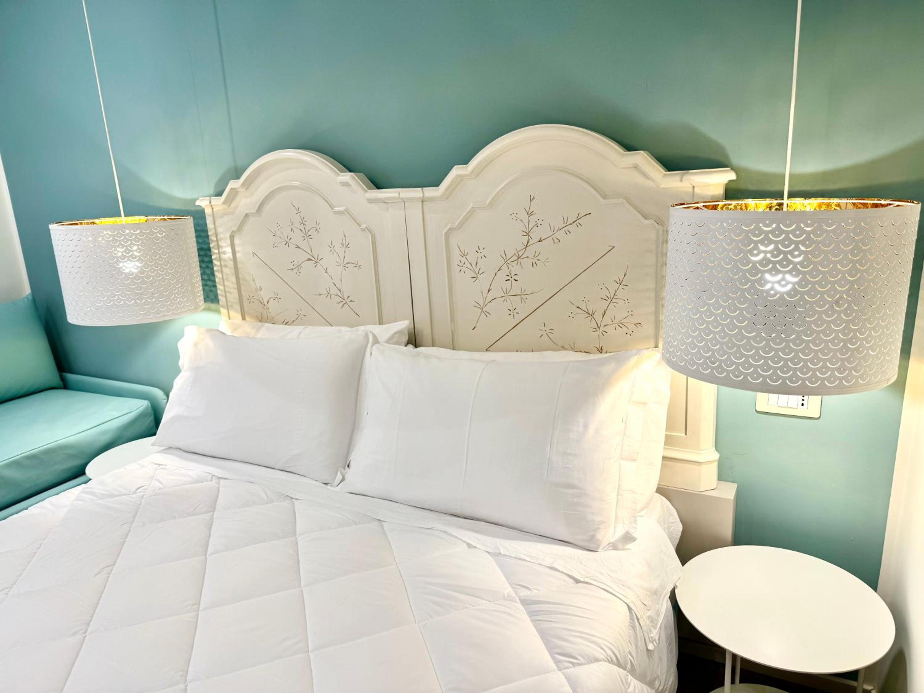 Deluxe Suite - Photo 1