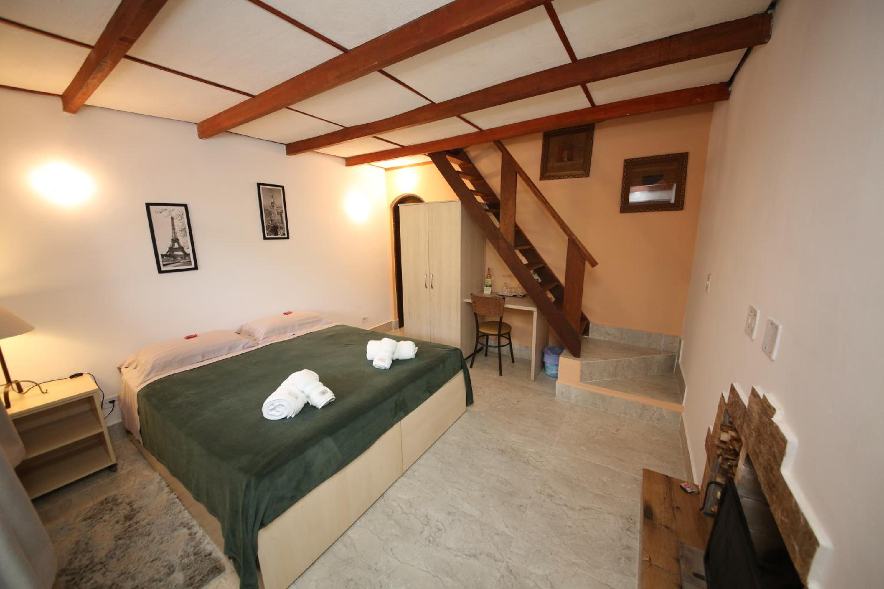 Chalet photo 2