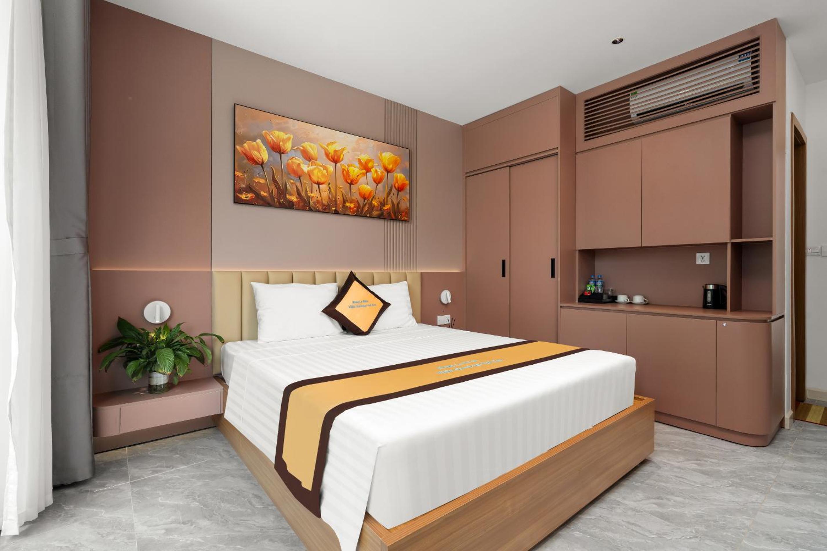 Double Room with Balcony (2 Adults + 1 Child) photo 2
