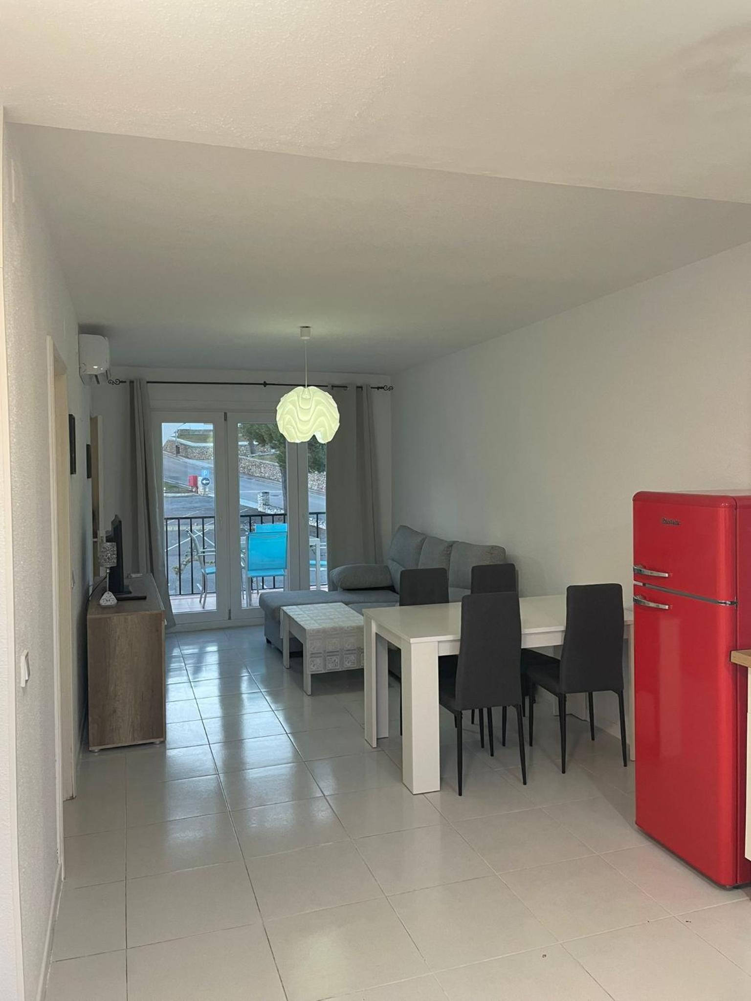 Two-Room Apartment - Photo 2