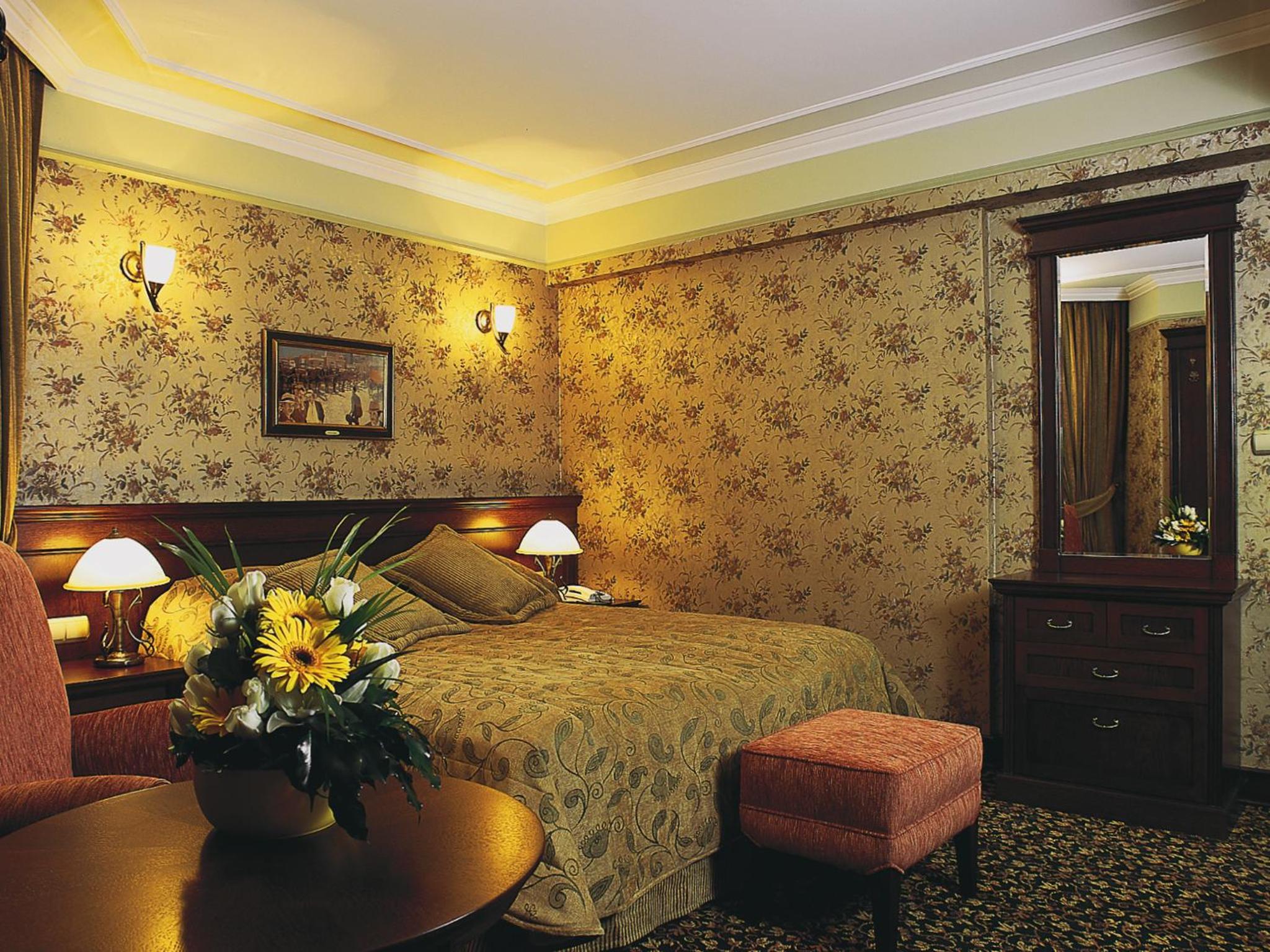Deluxe Double Room with Park View photo 1
