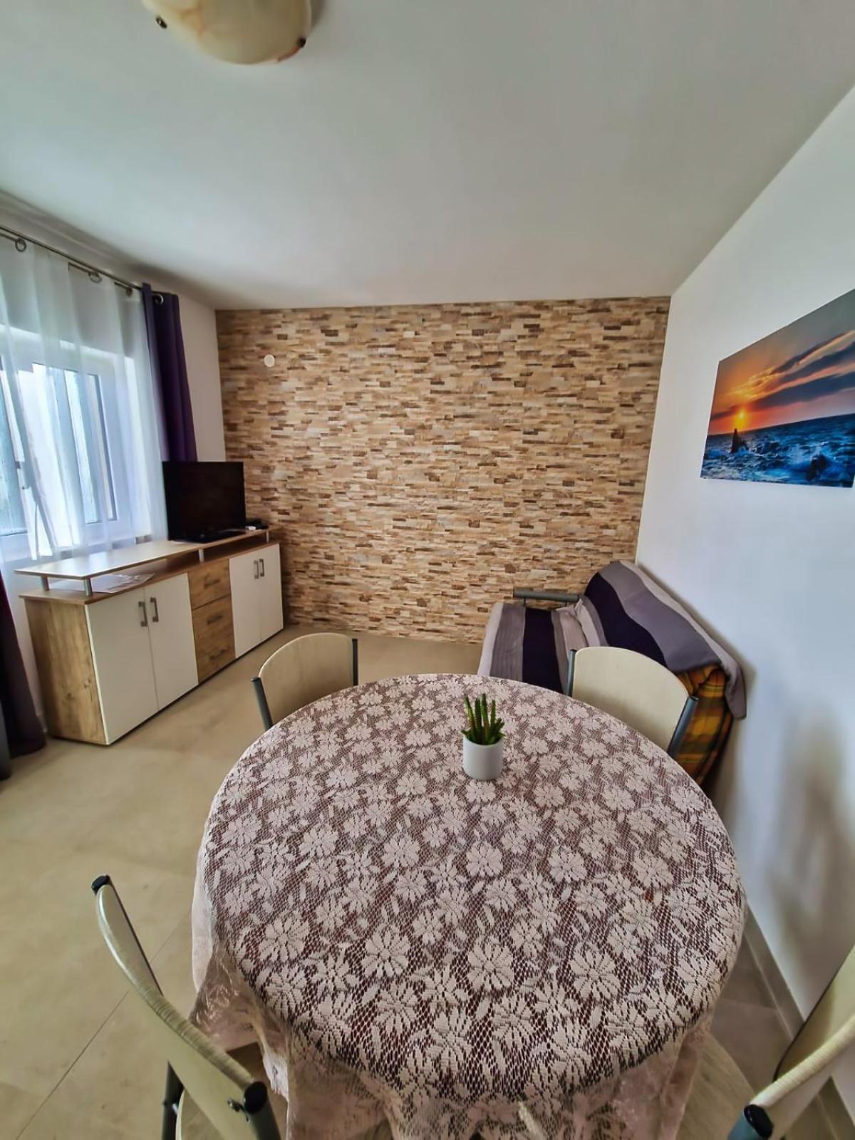 One-Bedroom Apartment - Sea Side photo 3