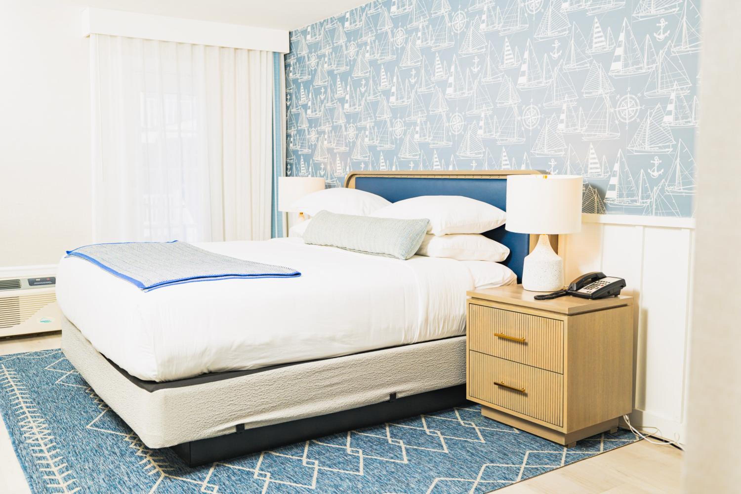 Queen Room with Sea View