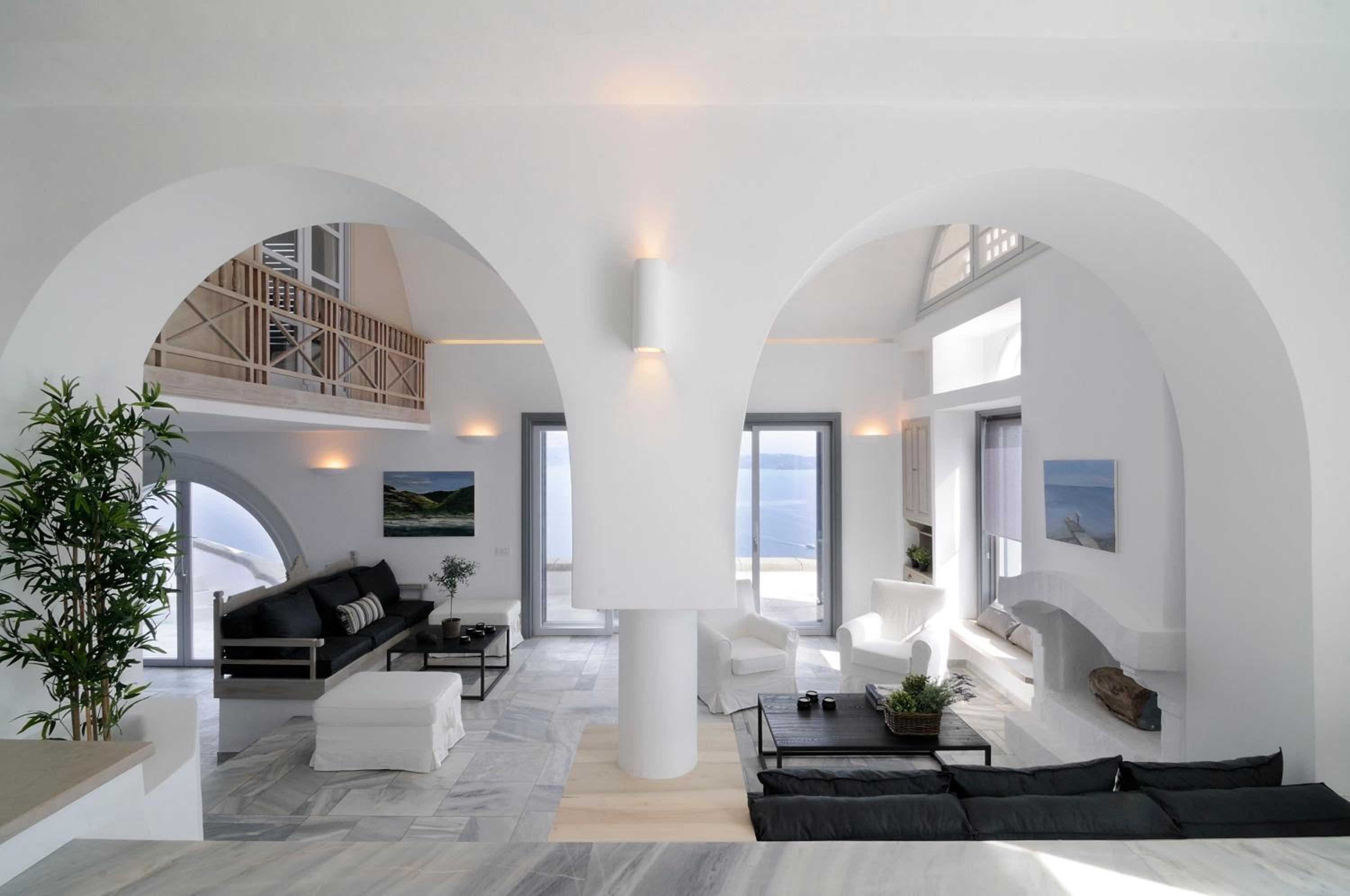 Two-Bedroom Villa with Panoramic Caldera View