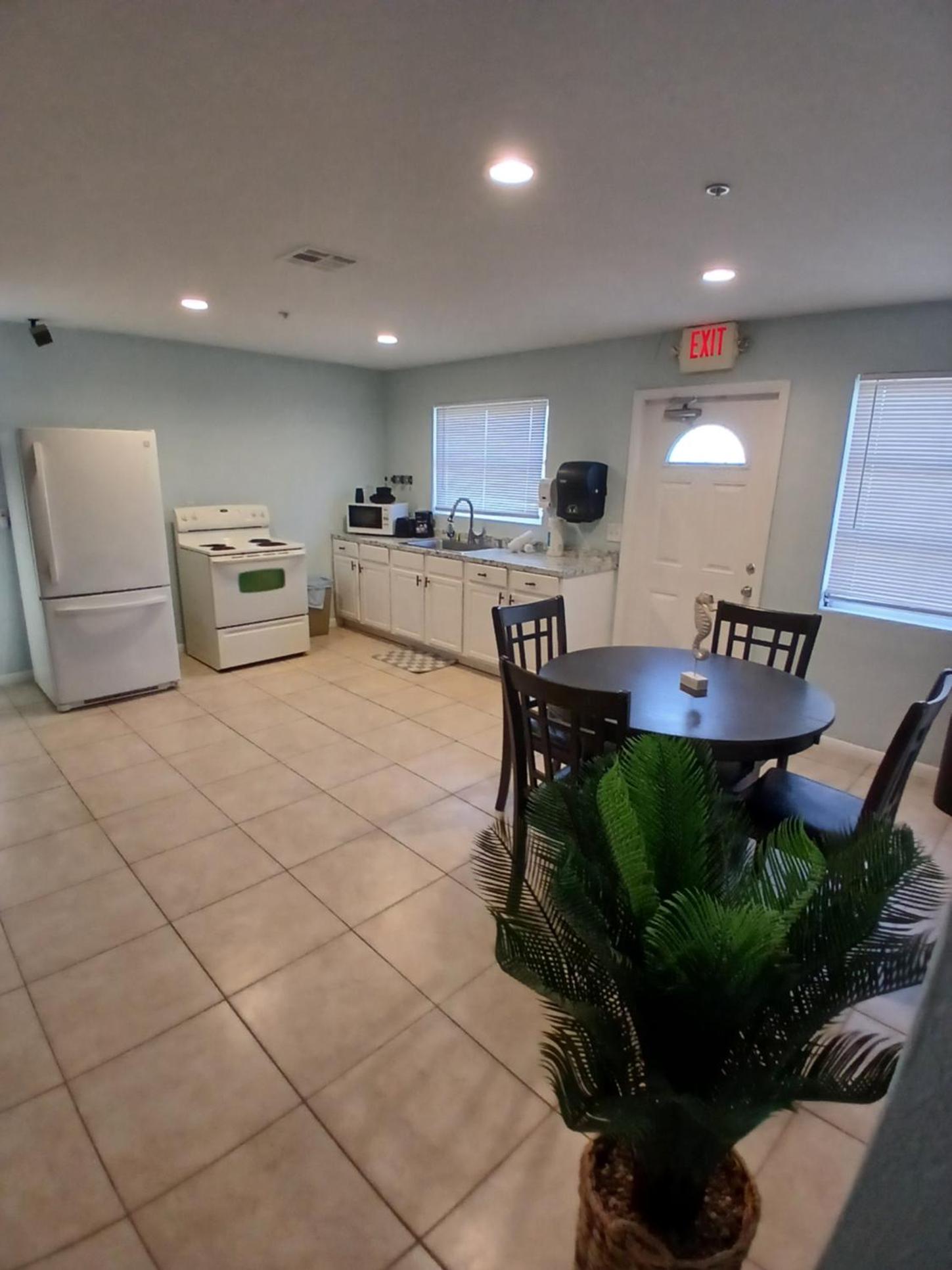Deluxe Family Suite photo 2