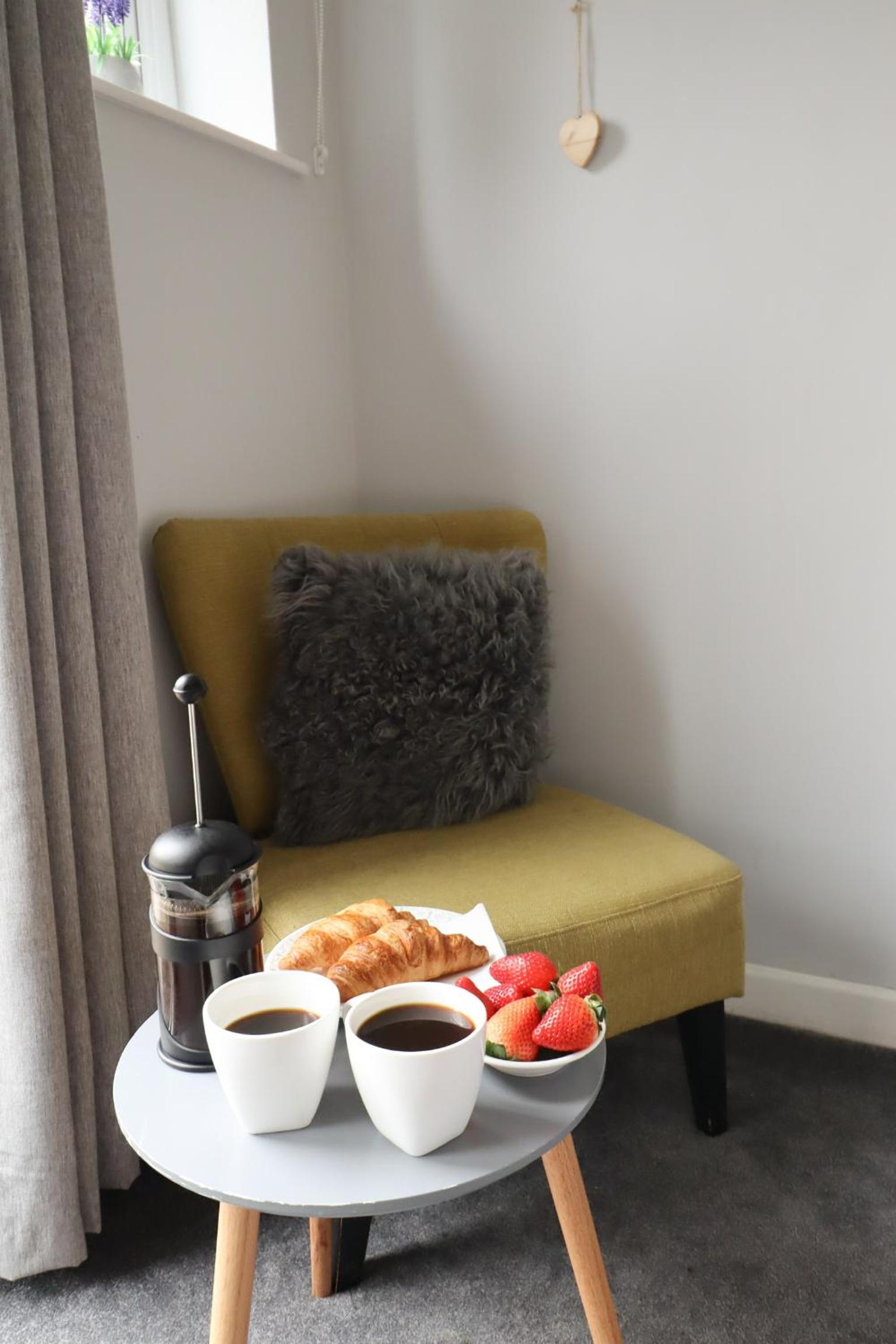 Superior King Room - Photo 3