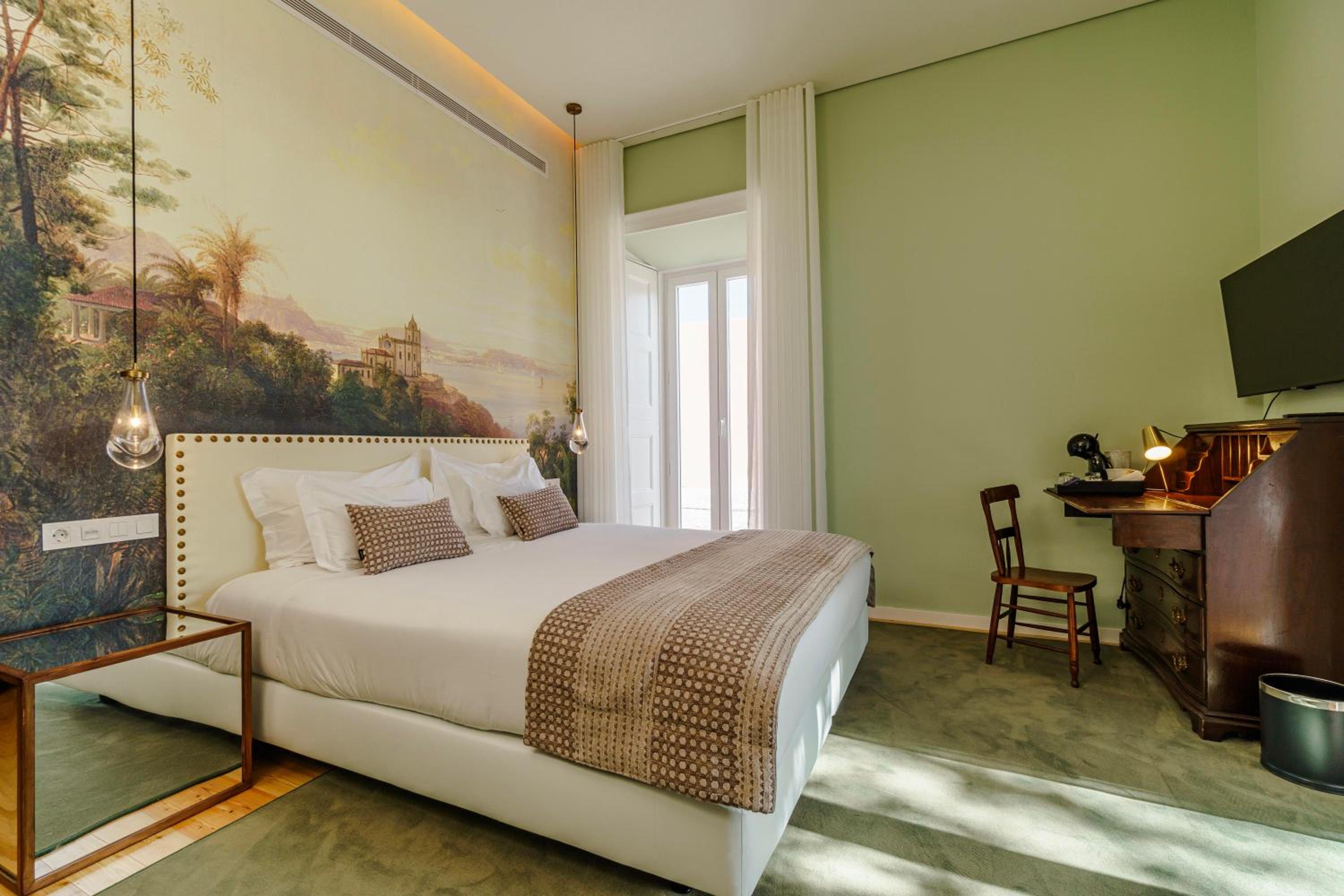 Superior Deluxe Double Room  - Photo 5