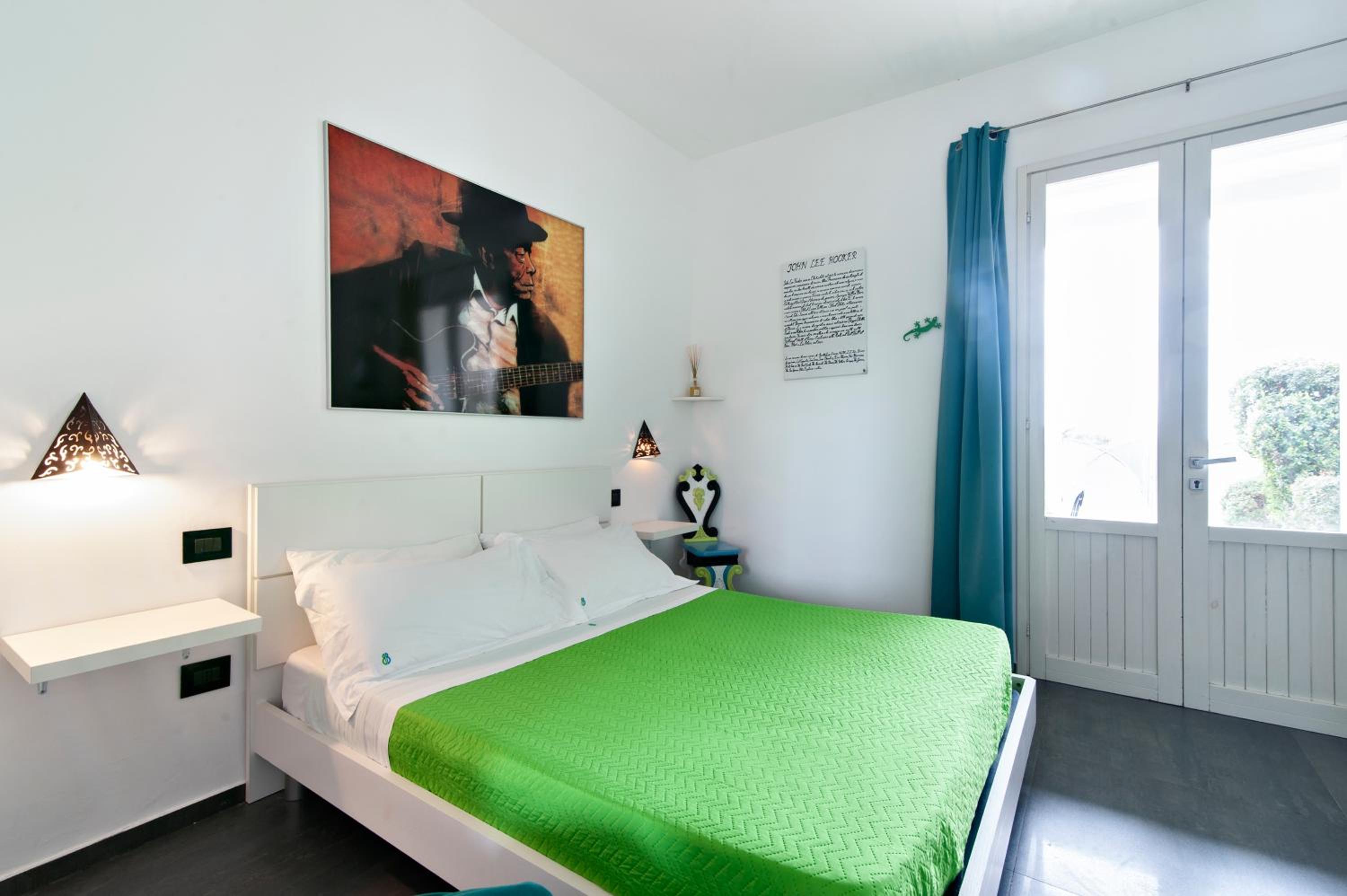 Double Room - Photo 15
