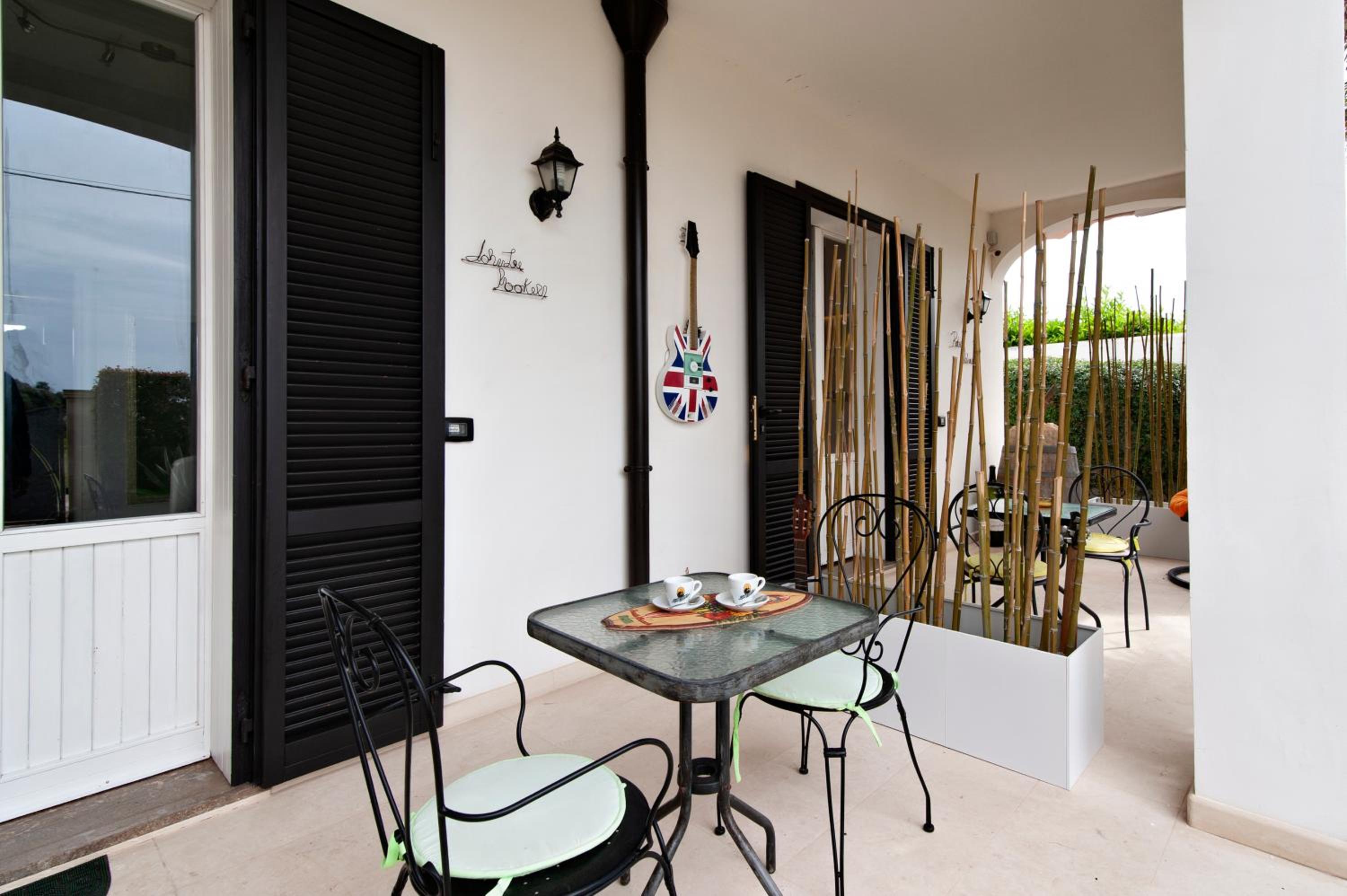 Double Room - Photo 19