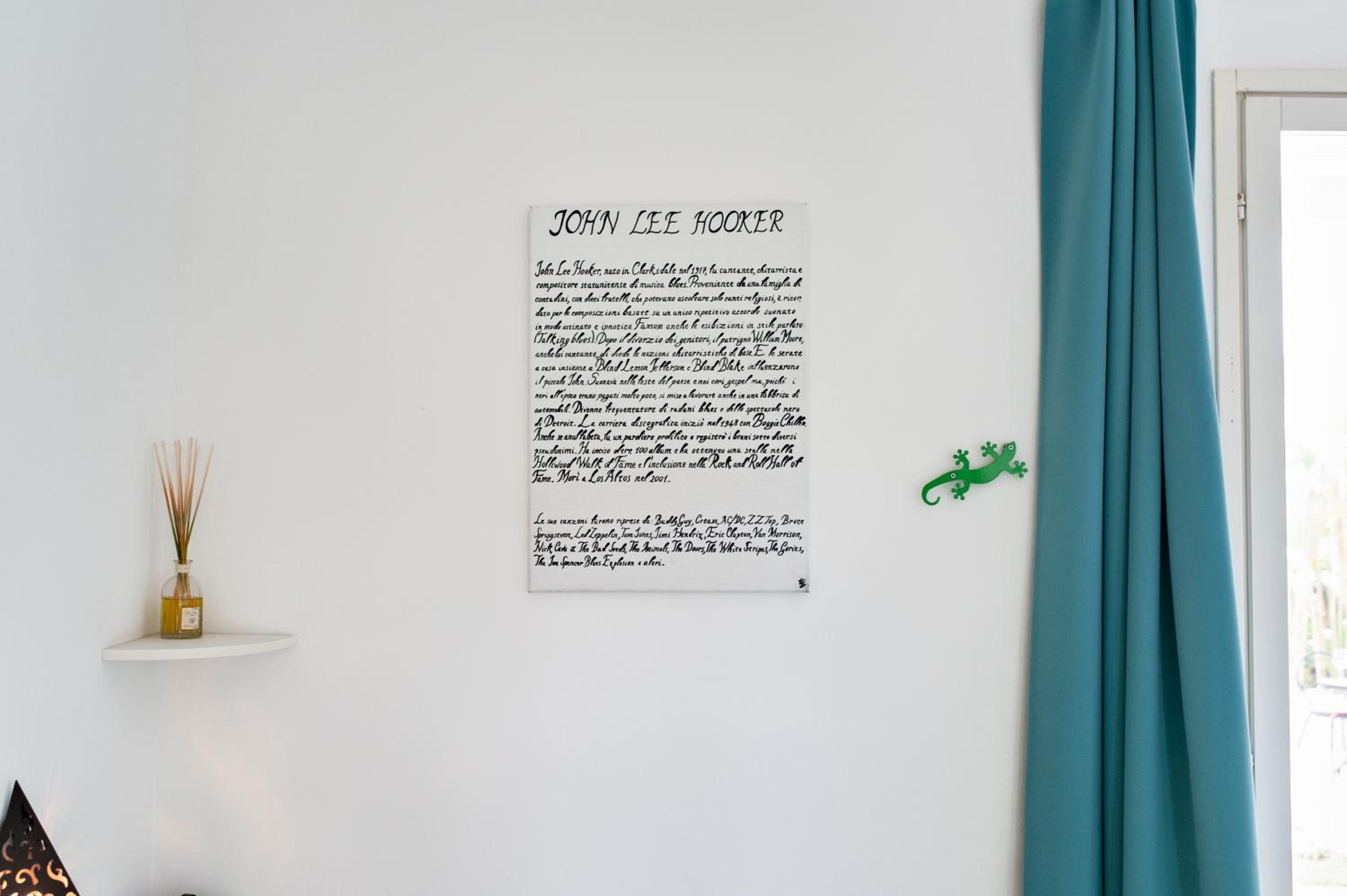 Double Room - Photo 8