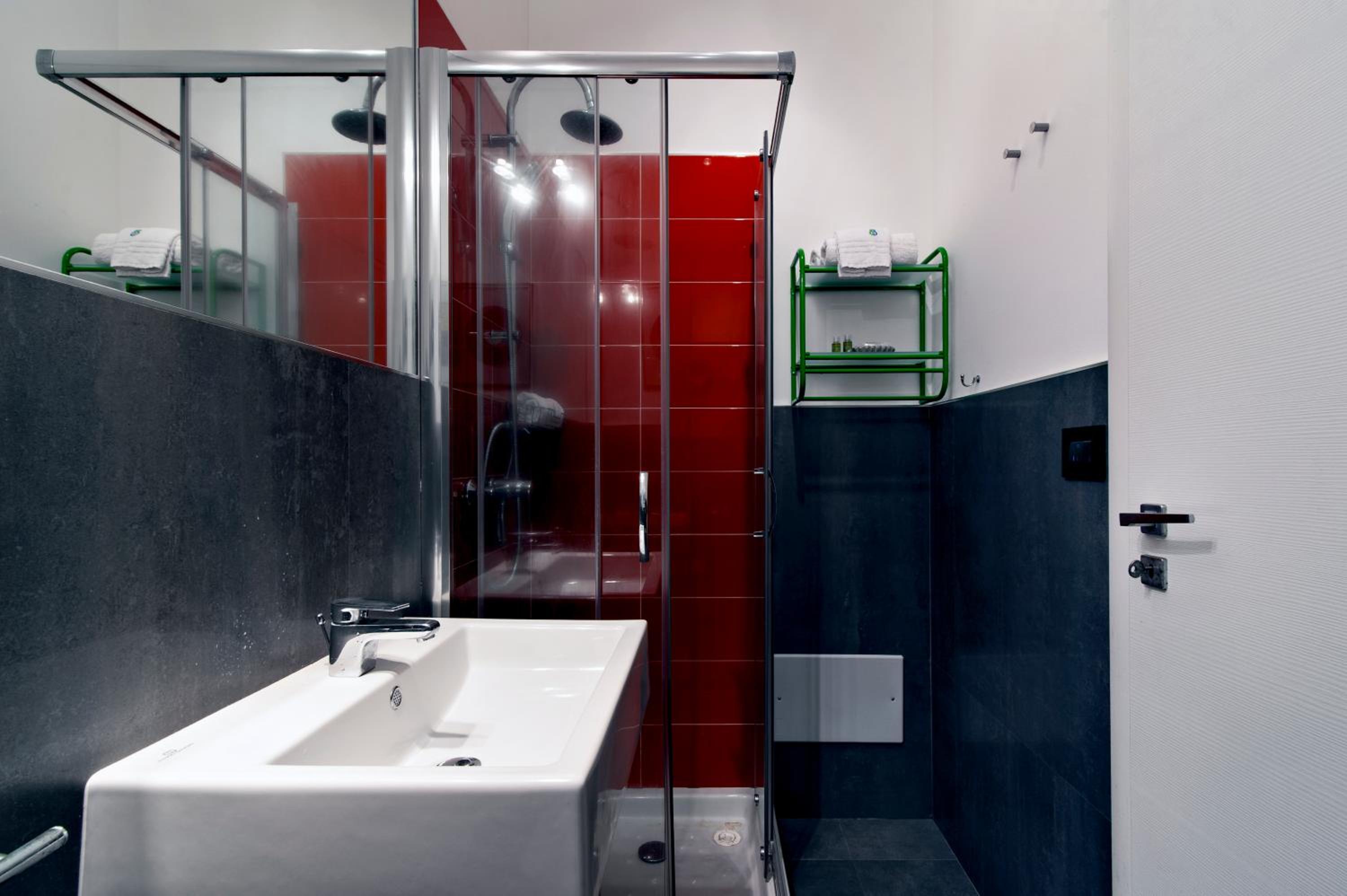 Double Room - Photo 21