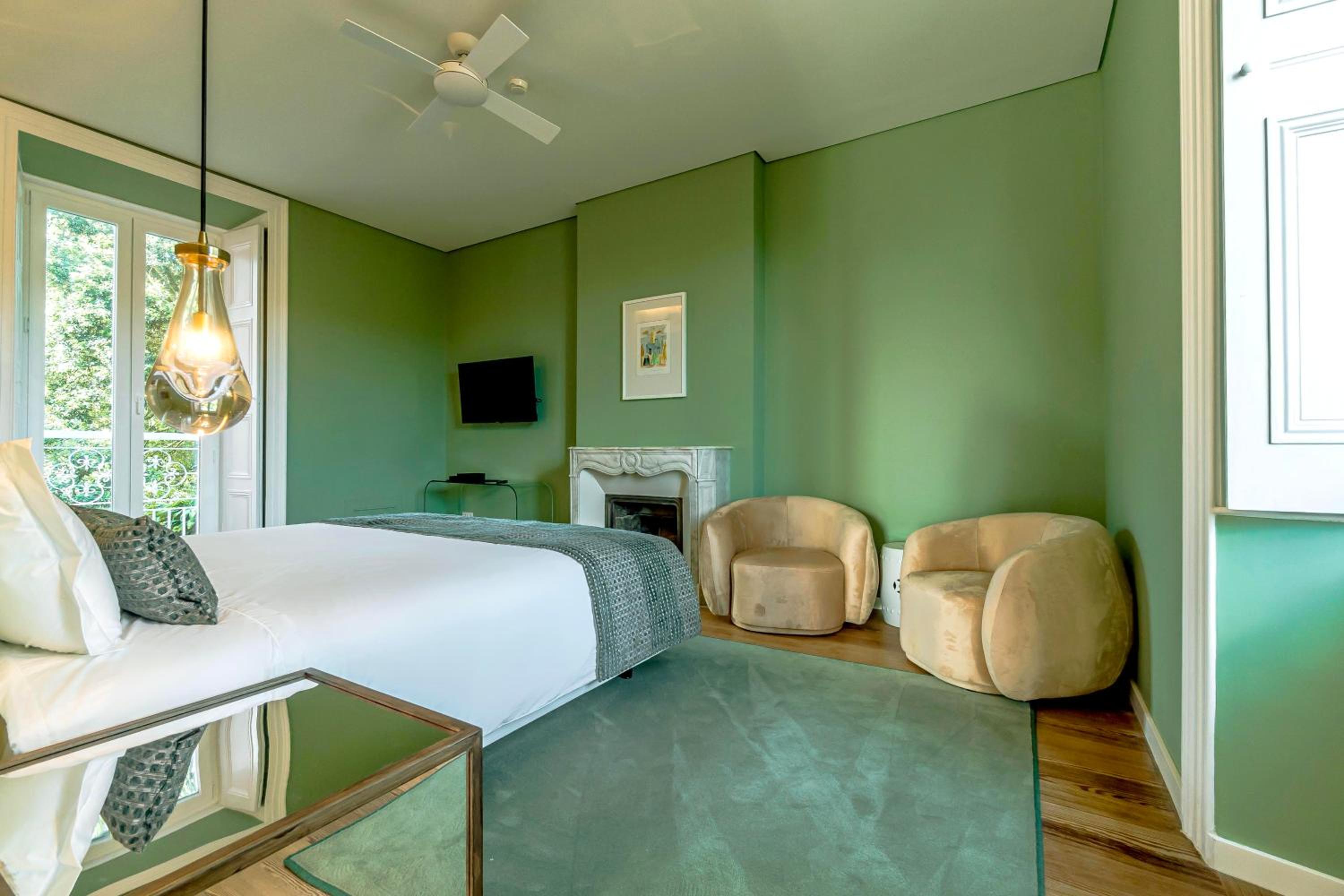 Superior Deluxe Double Room  - Photo 11