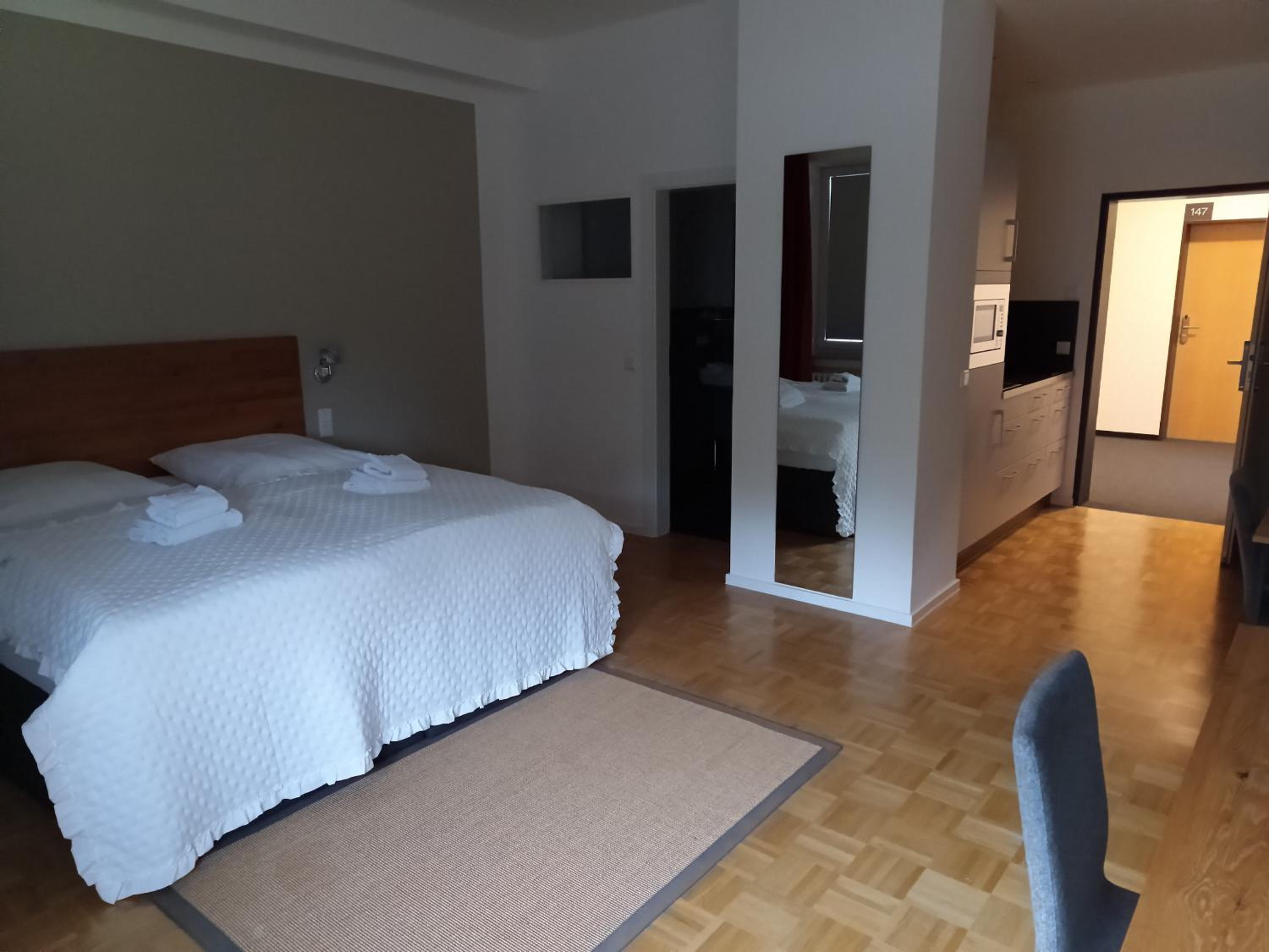 Apartment photo 1