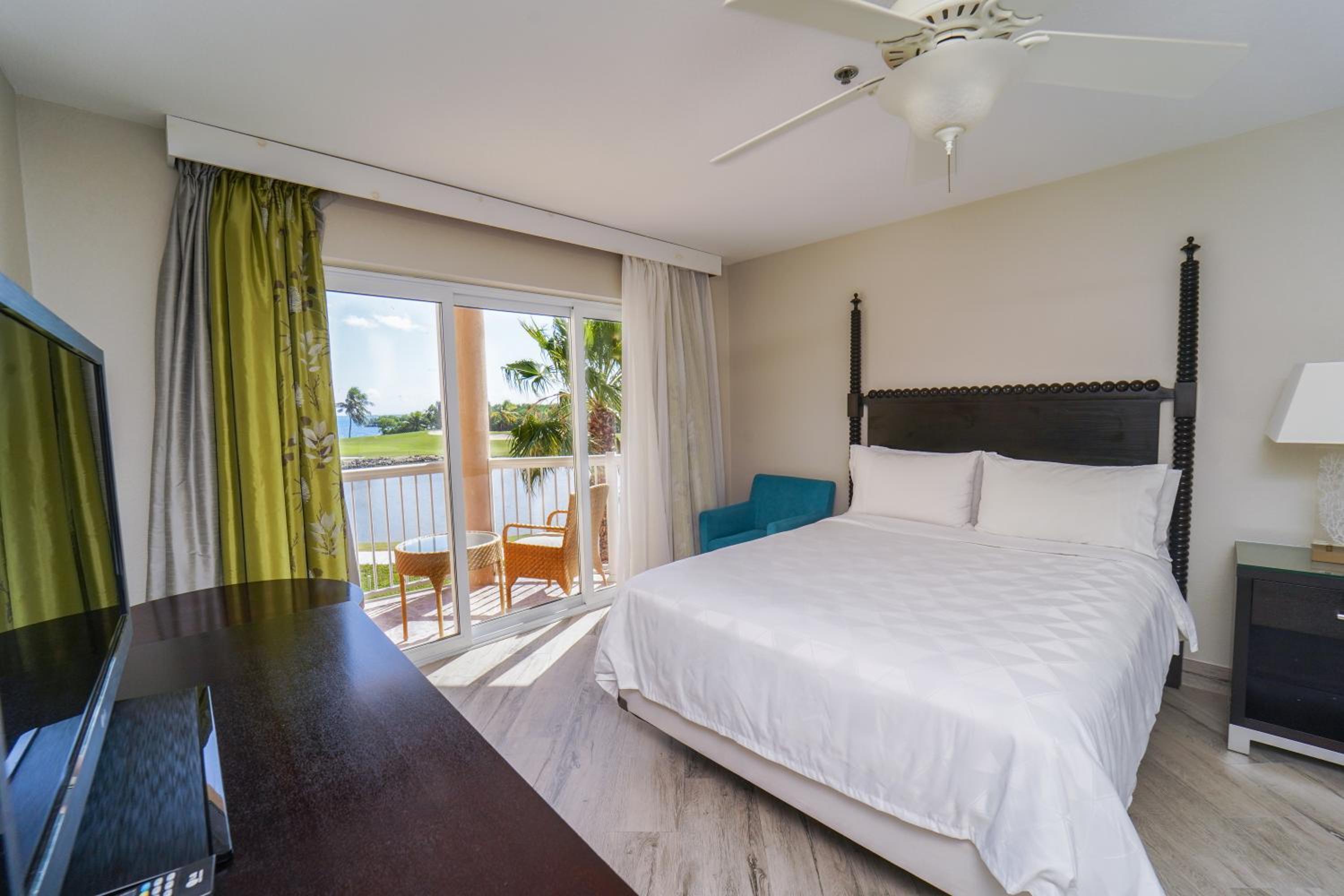 Deluxe Suite With Sea View