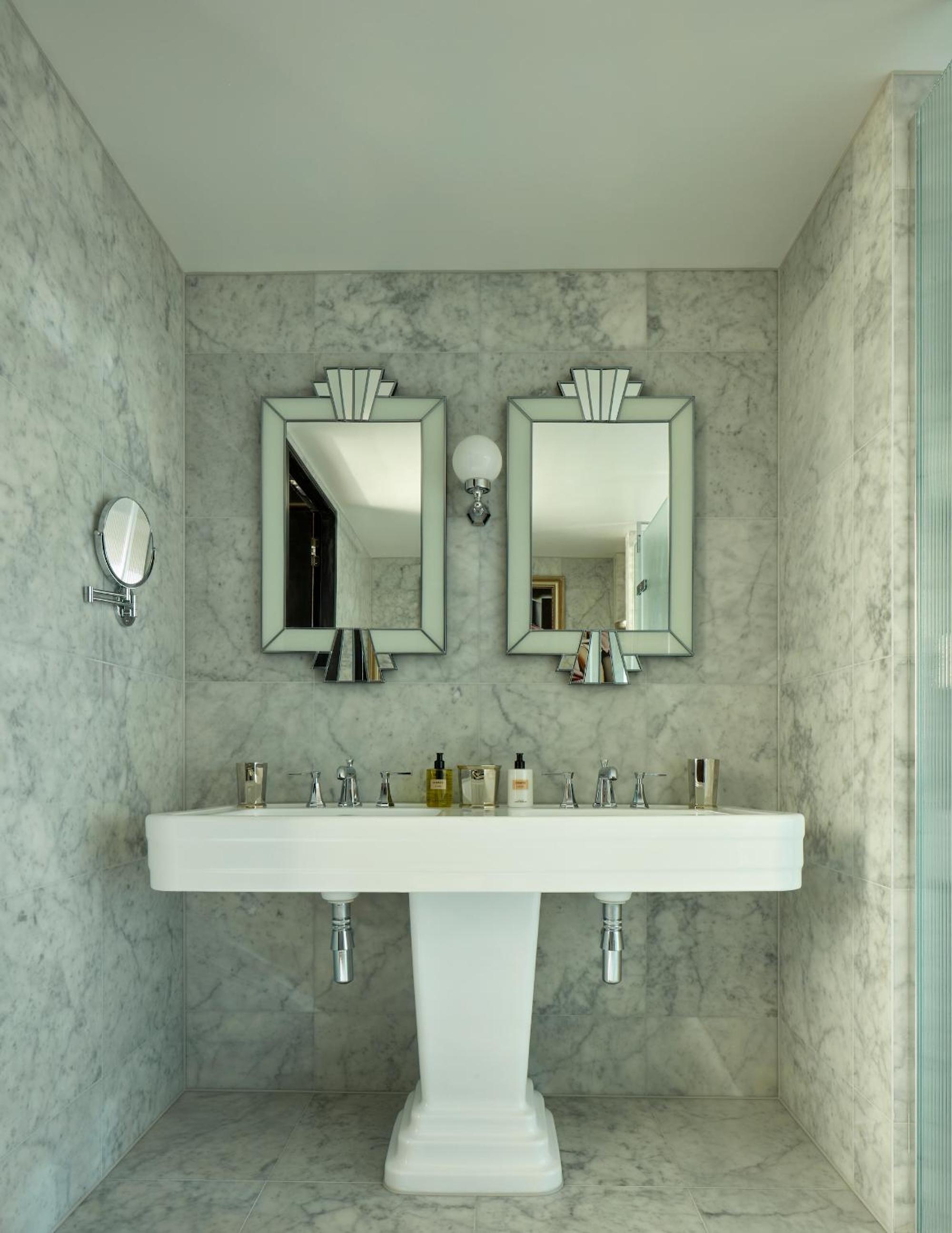 Art Deco Suite