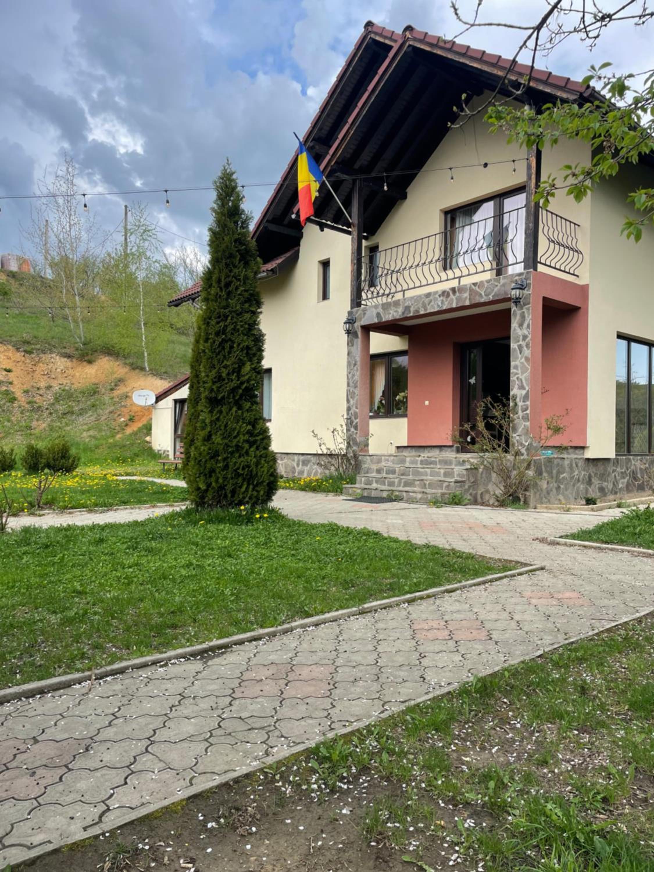 Villa photo 2