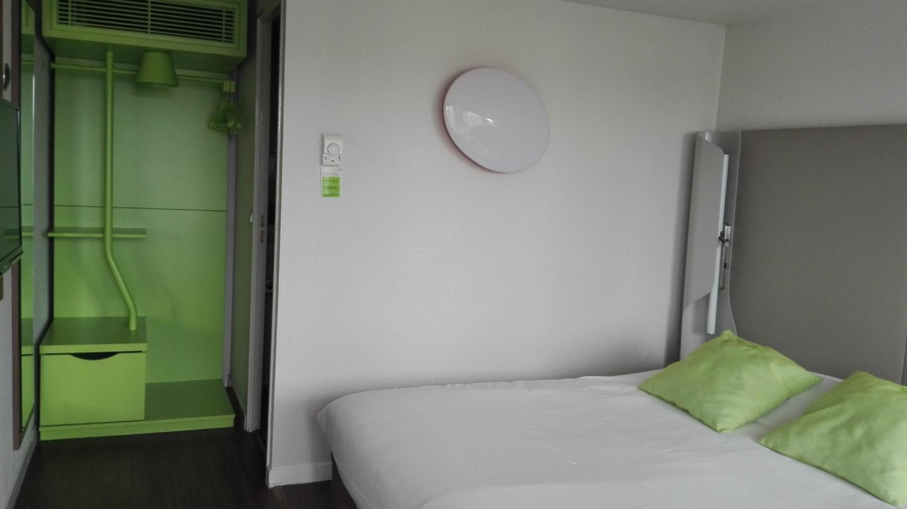 Standard Double Room - Photo 4