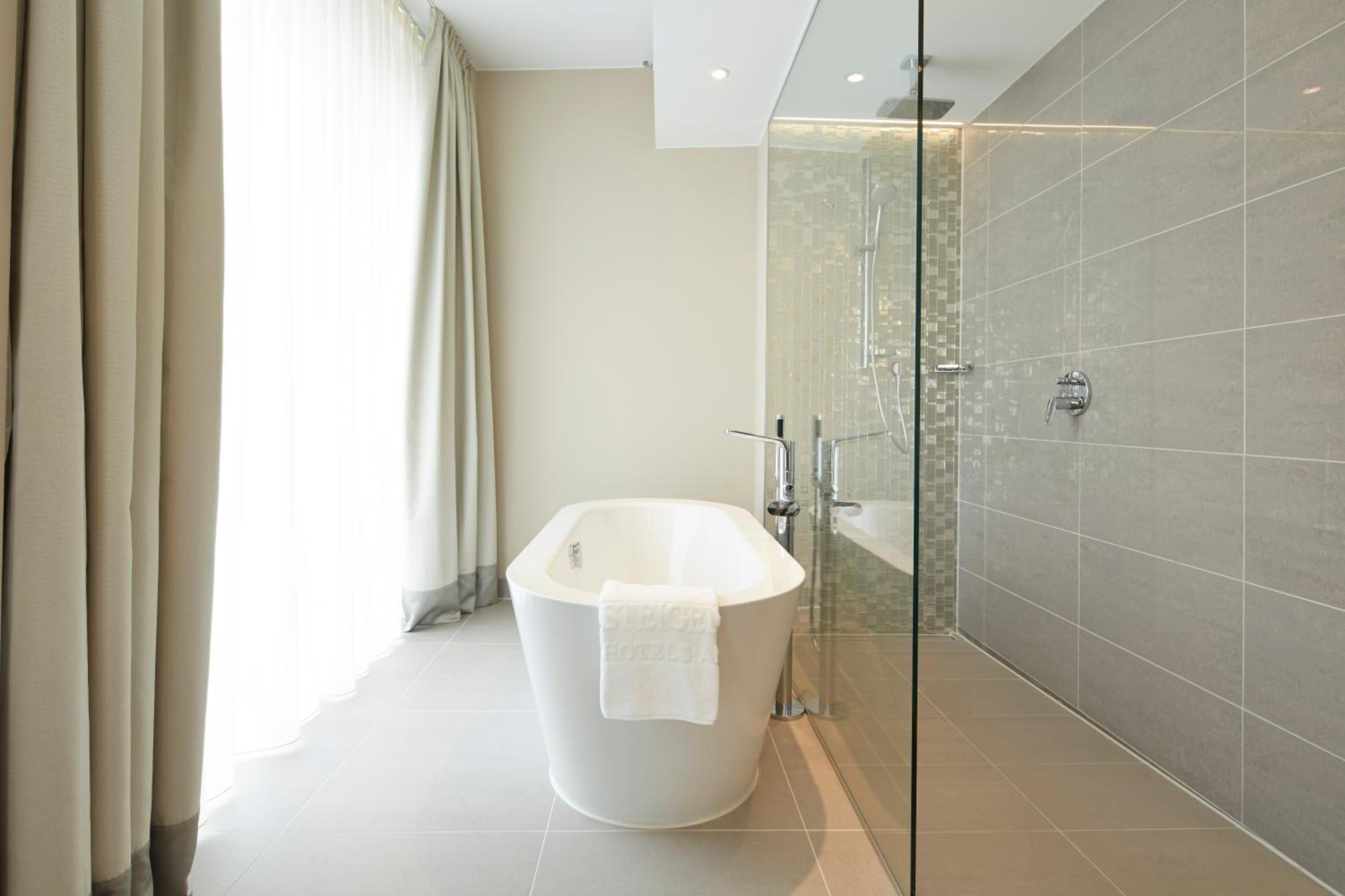 Suite - Photo 6