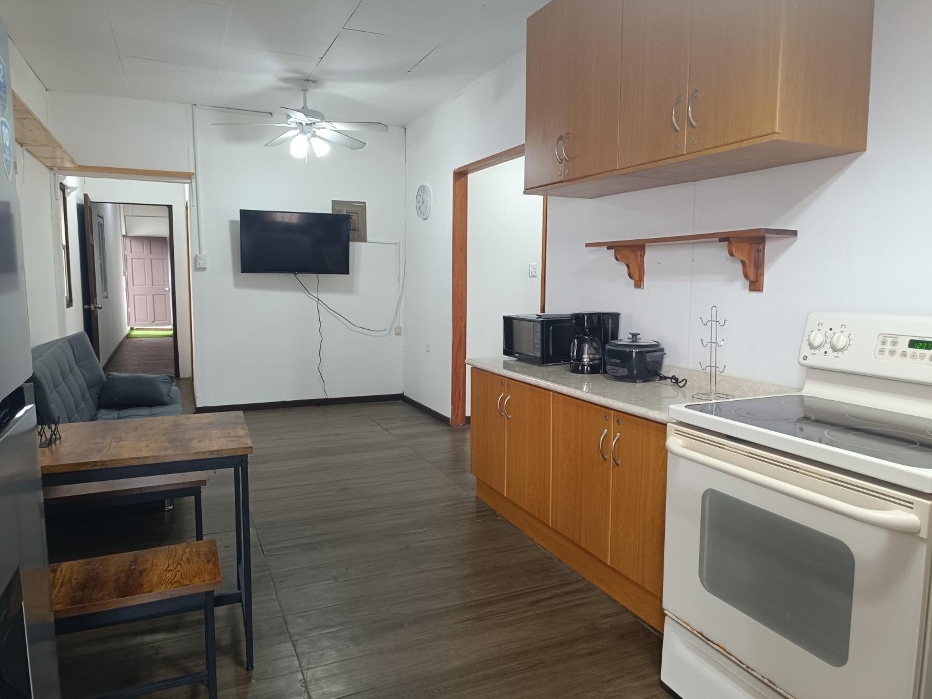 Two-Bedroom Apartment with Balcony and Sea View photo 3