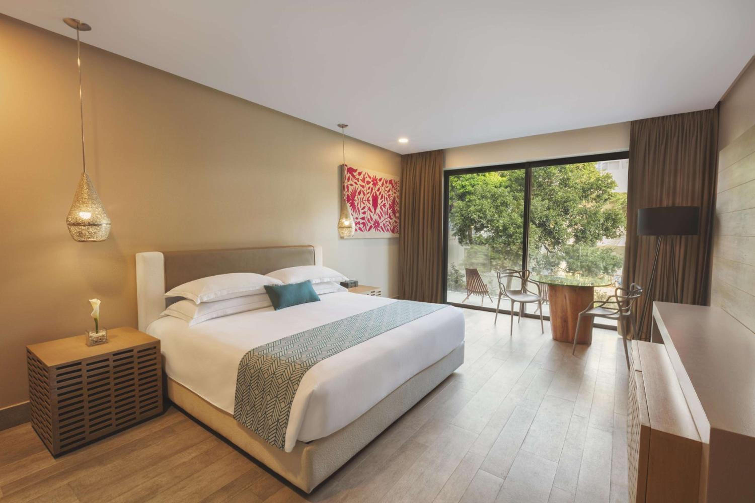 Premium Corner King Room - Adults Only