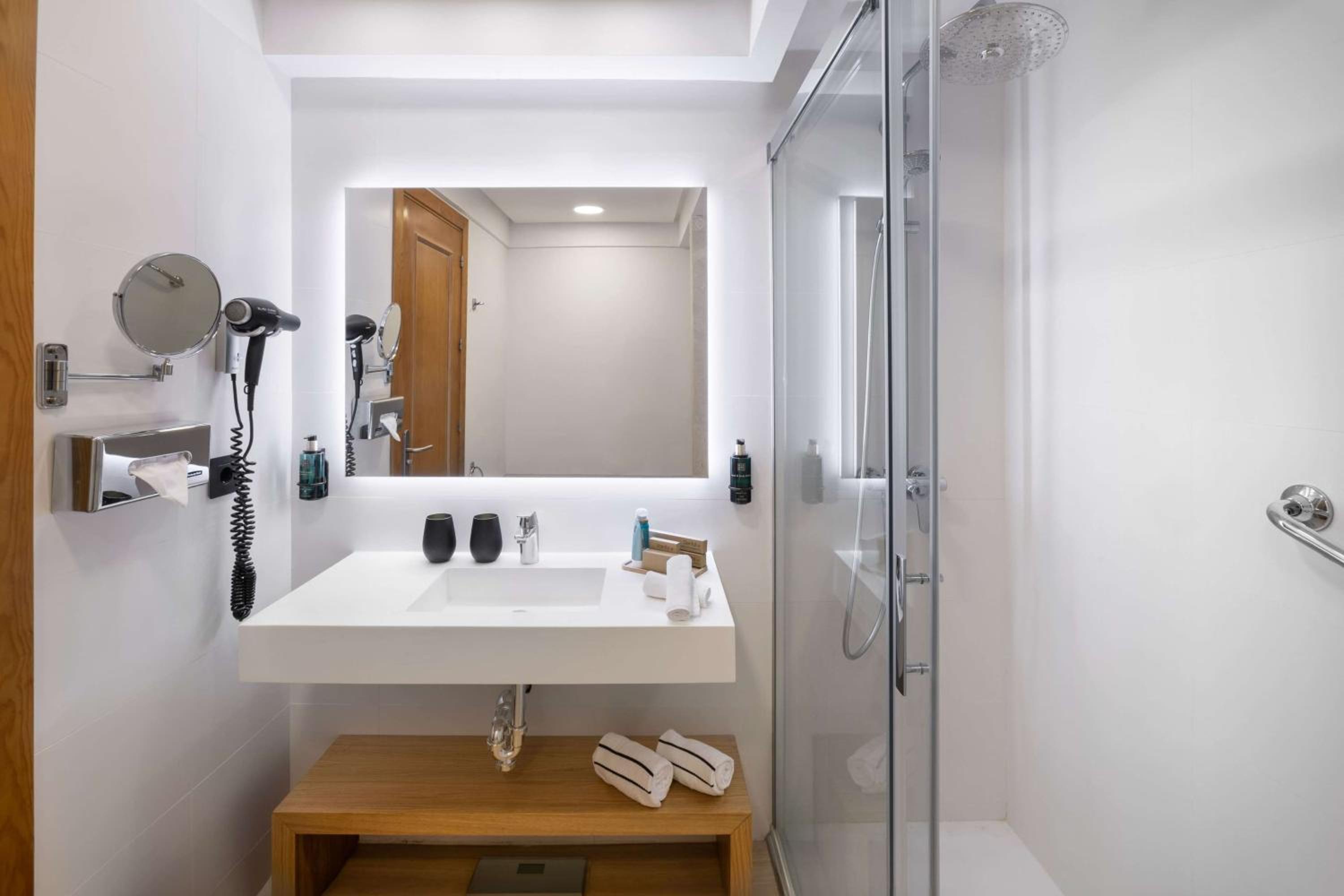 La Suite Ocean View Level (2 Adultos + 2 Niños)