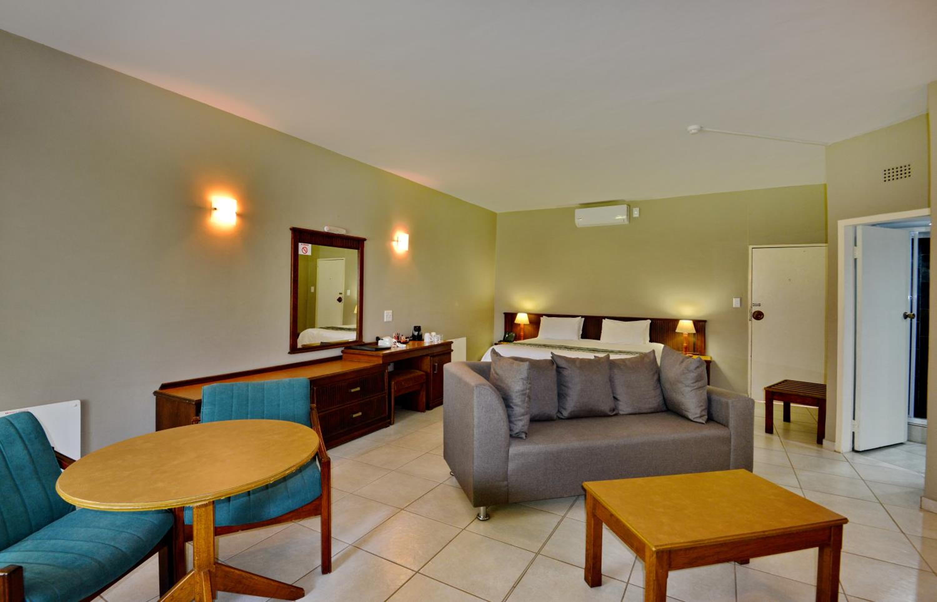 Family Suite - Photo 6