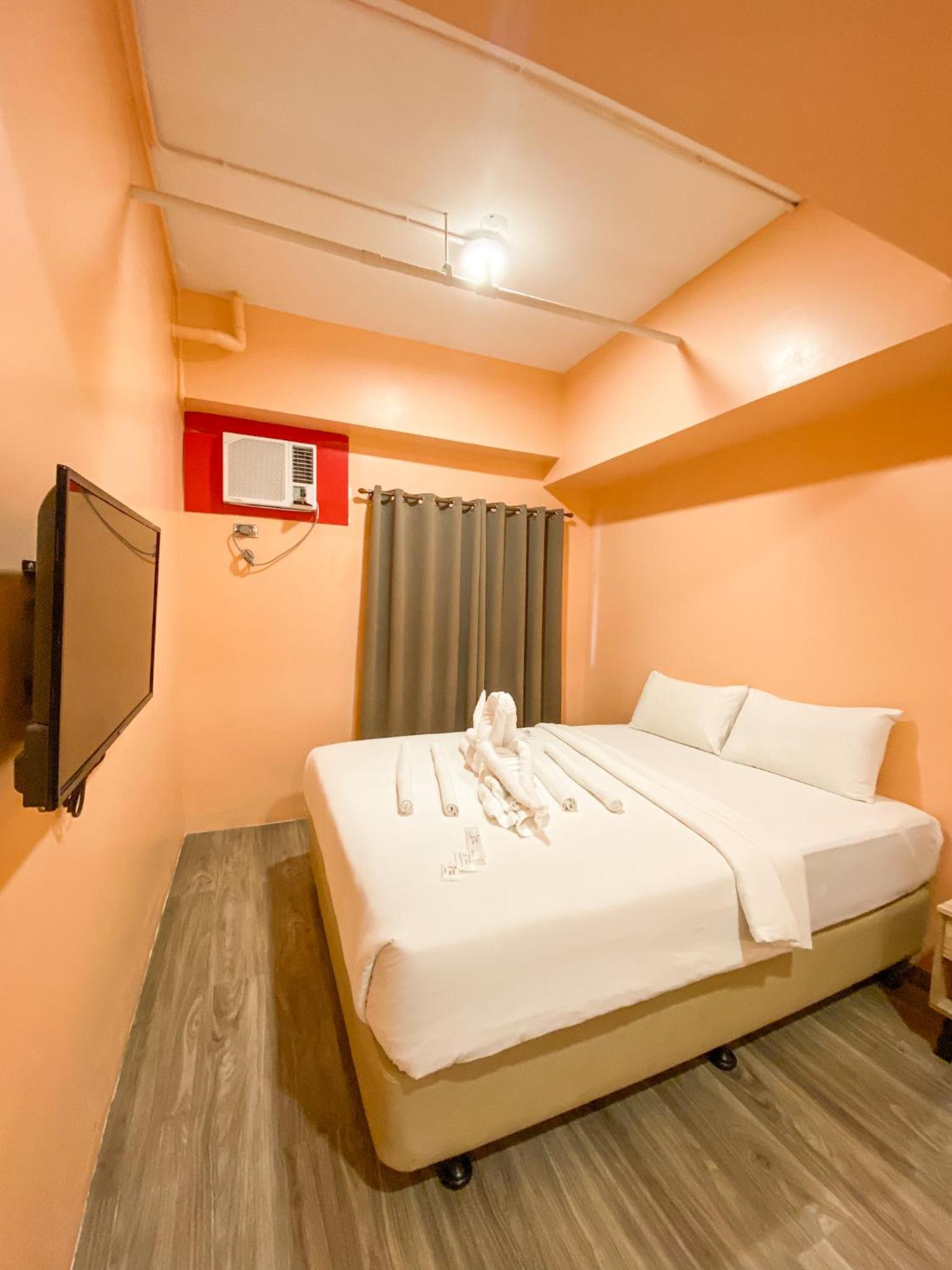 Economy Double Room - Photo 3
