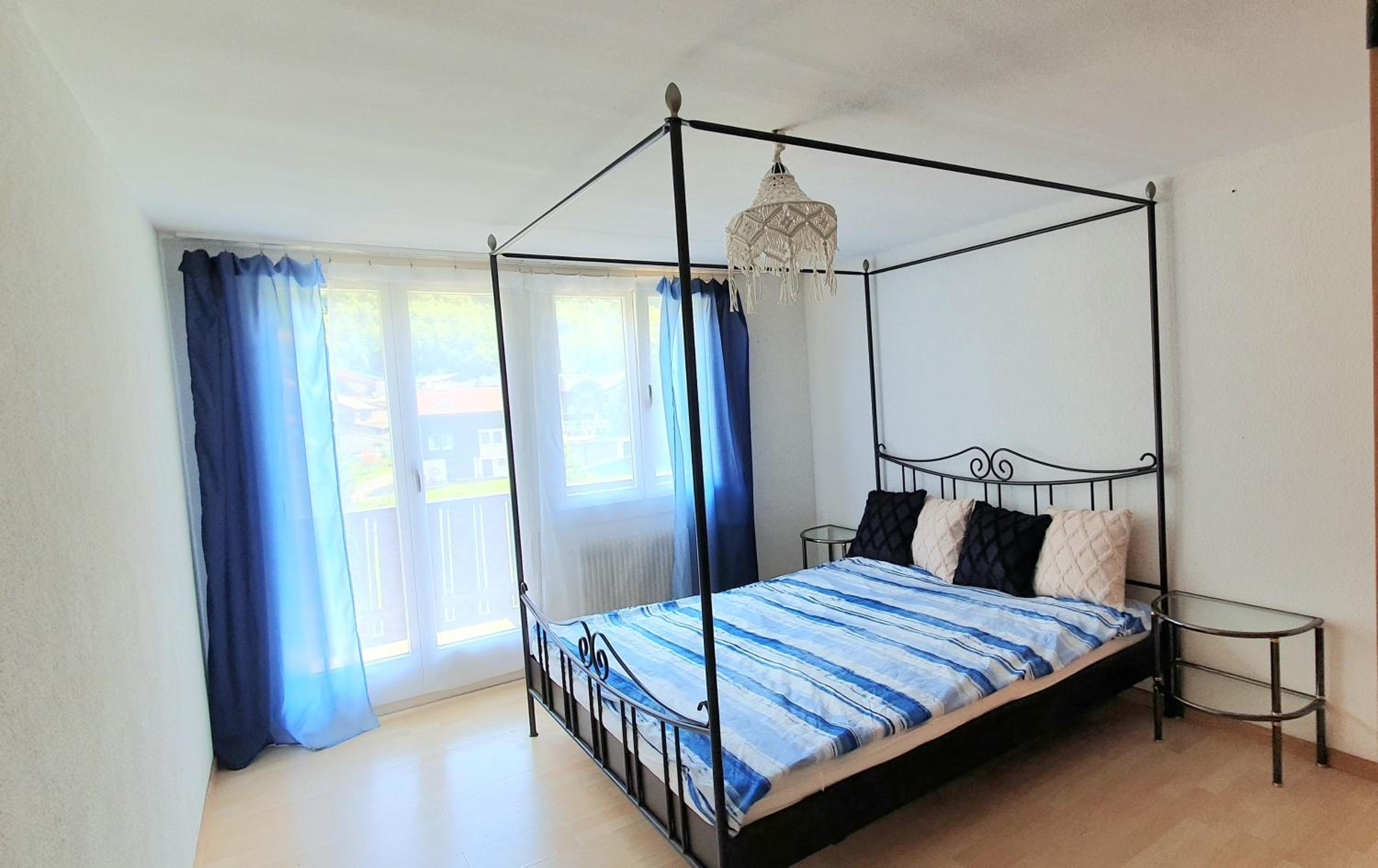 One-Bedroom Apartment with Balcony photo 3