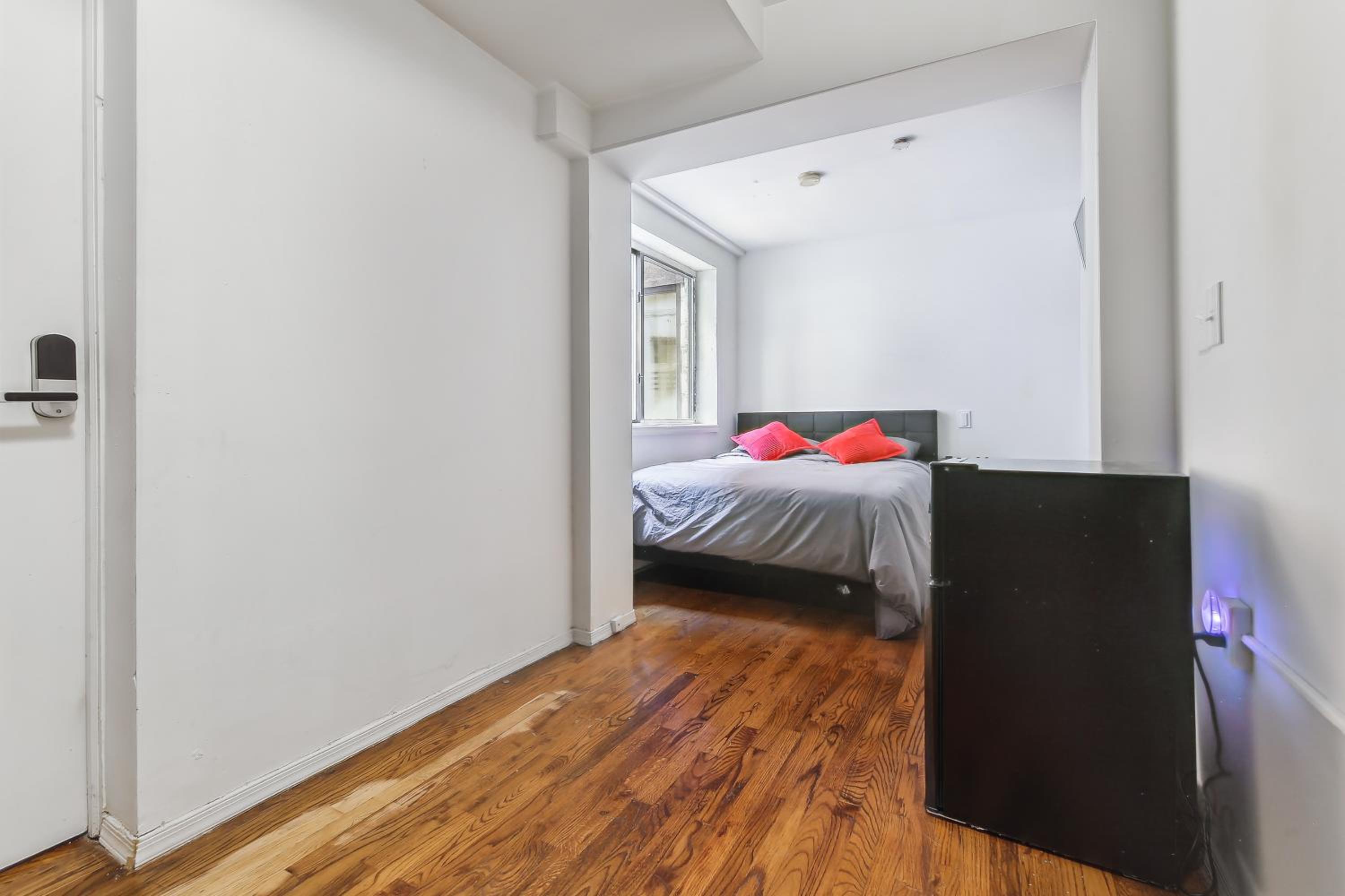 Double Room with Private Bathroom photo 2