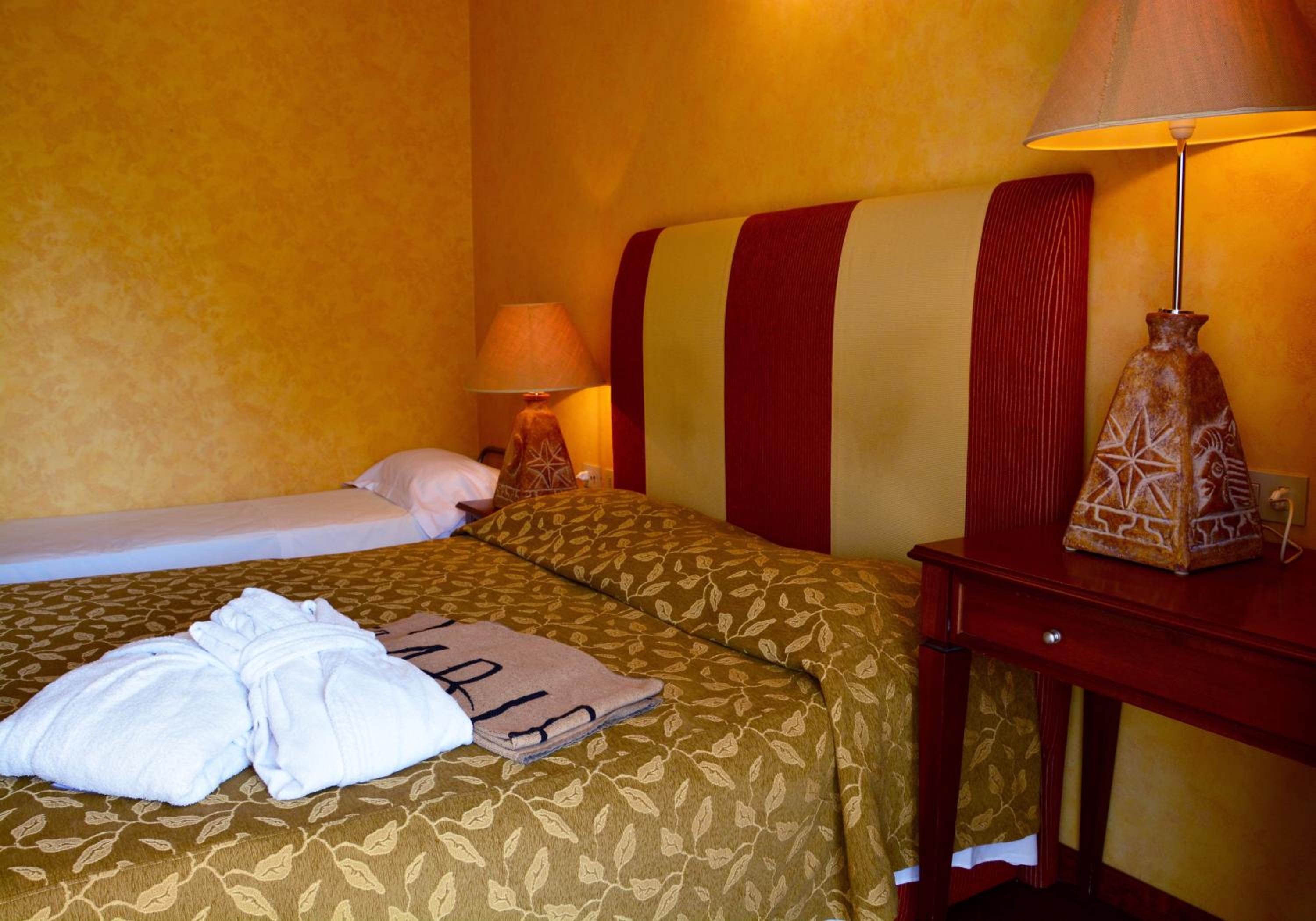 Standard Quadruple Room - Photo 2