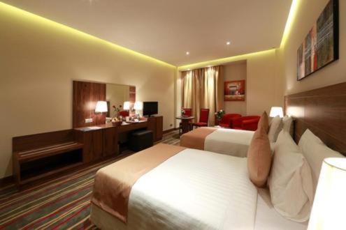 Deluxe Double Room photo 3