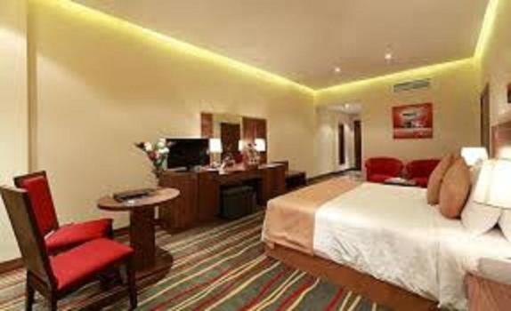 Deluxe King Room photo 2