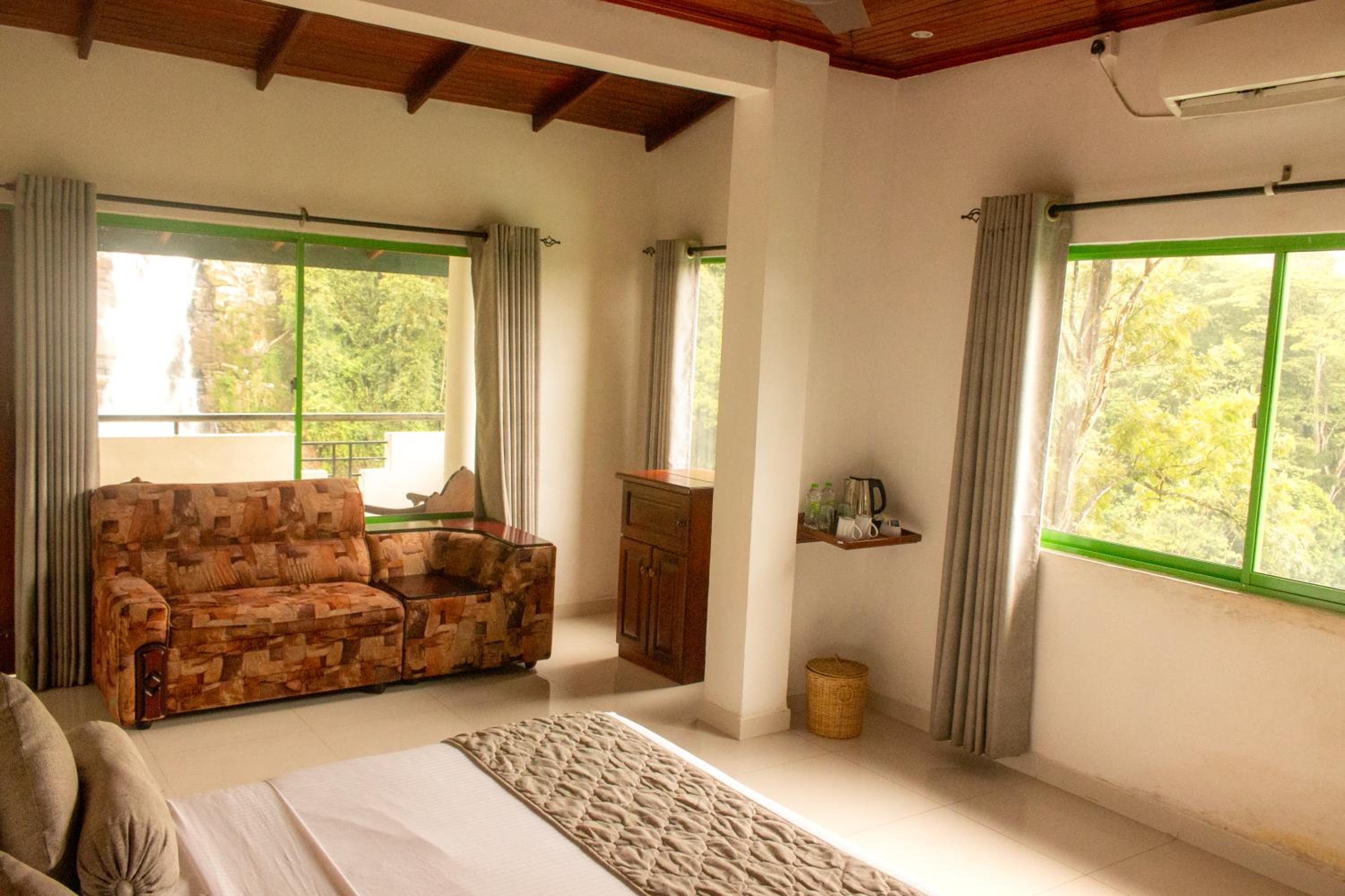 Superior Triple Room photo 1