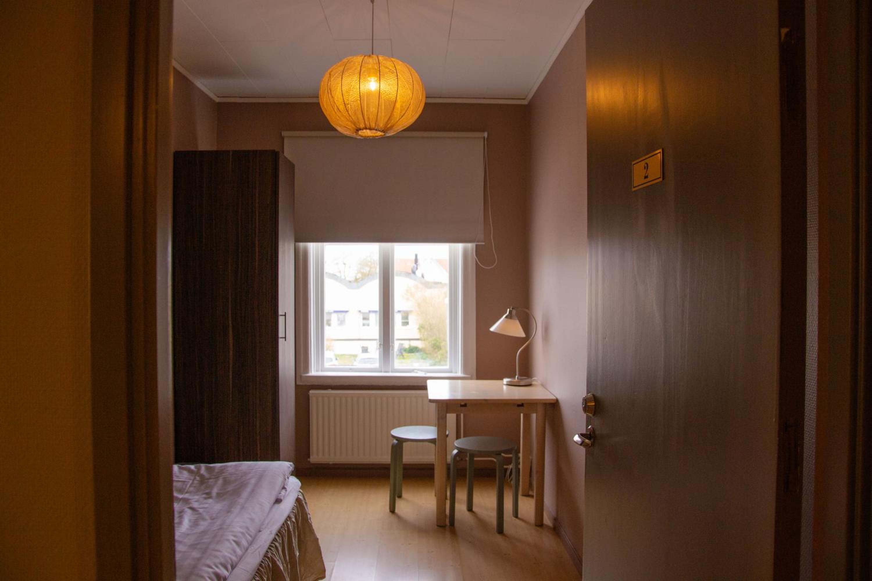 Standard Single Room with Shared Bathroom photo 2