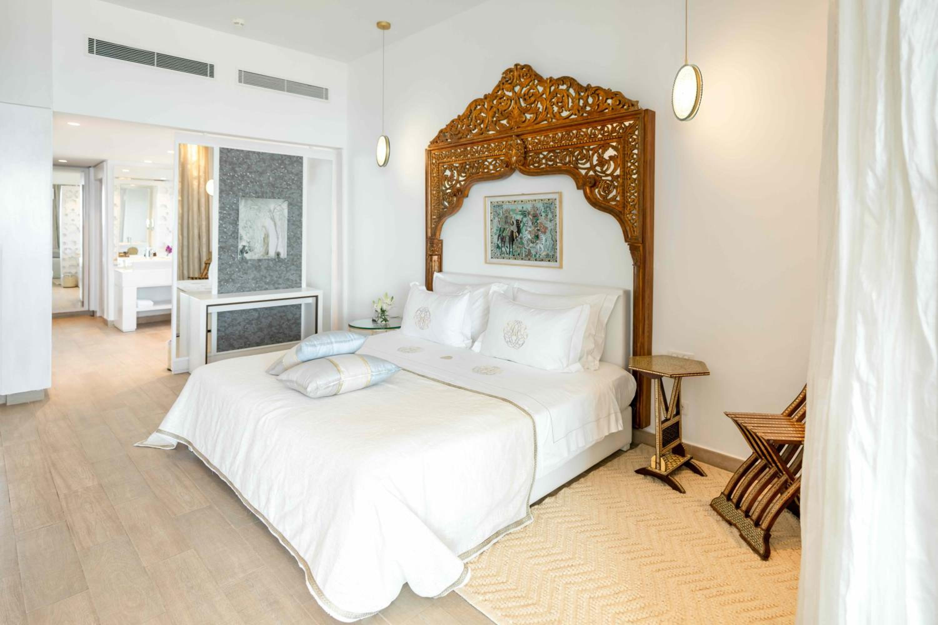 Suite with Private Pool - Photo 5