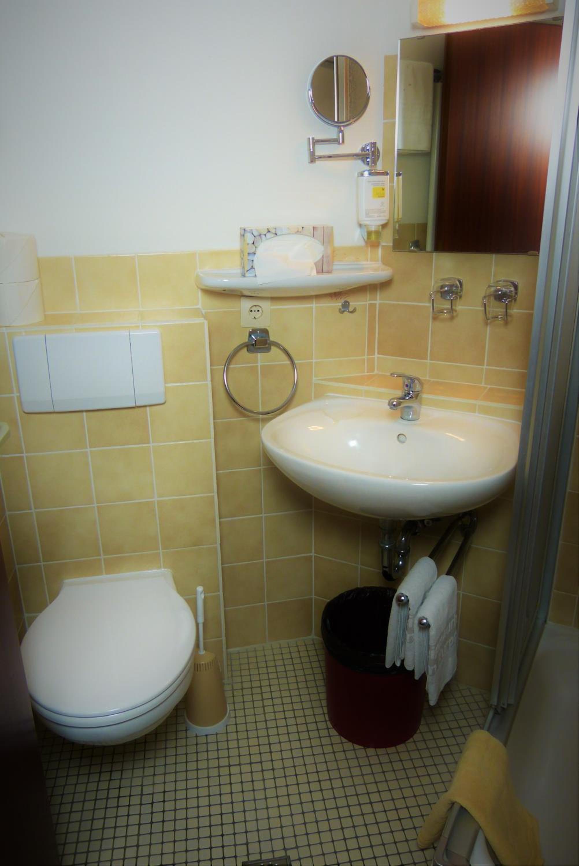Single Room photo 2