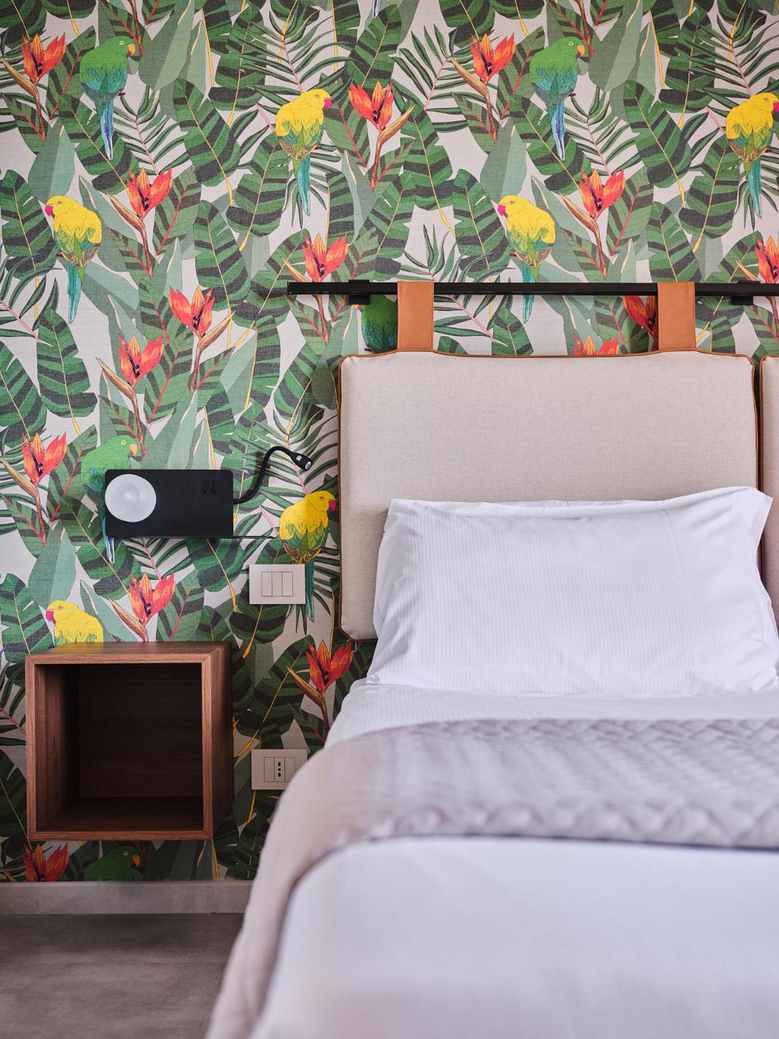 Deluxe Double or Twin Room - Photo 11
