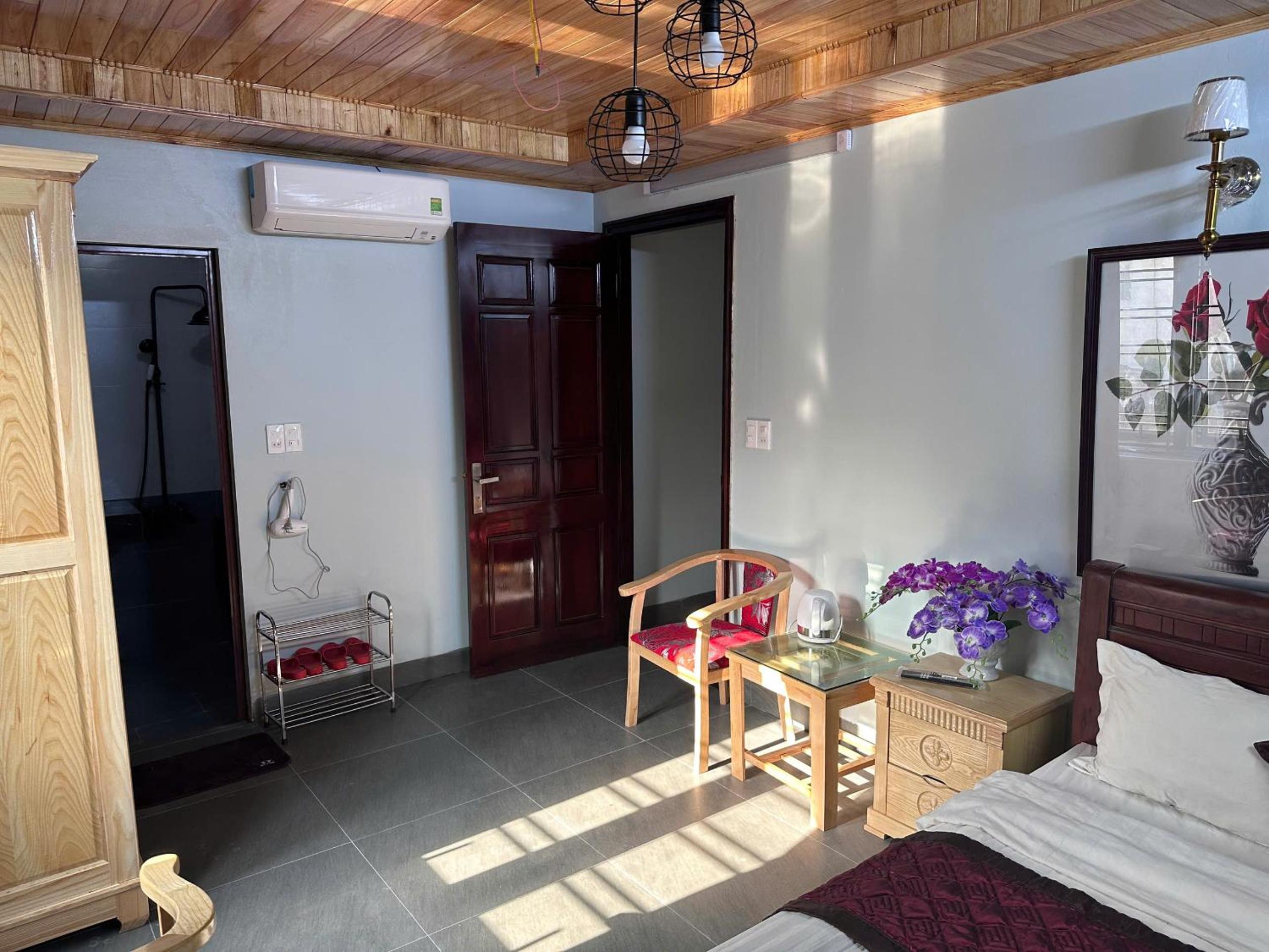Large Double Room