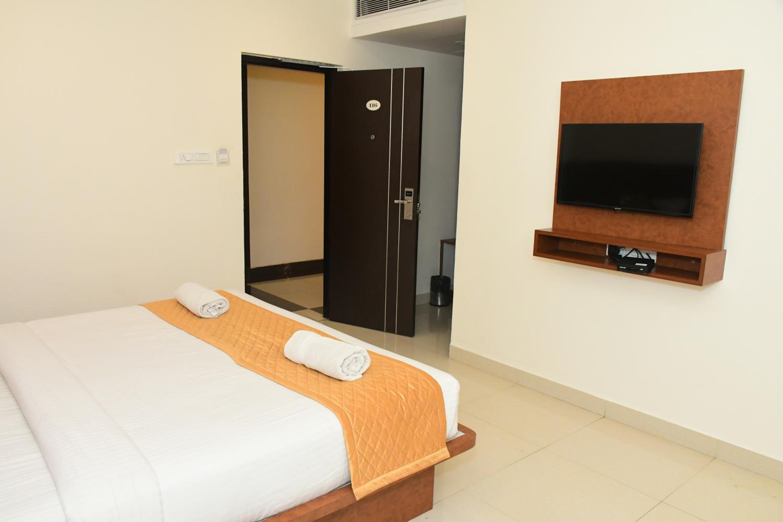 Executive Triple Room - Photo 10