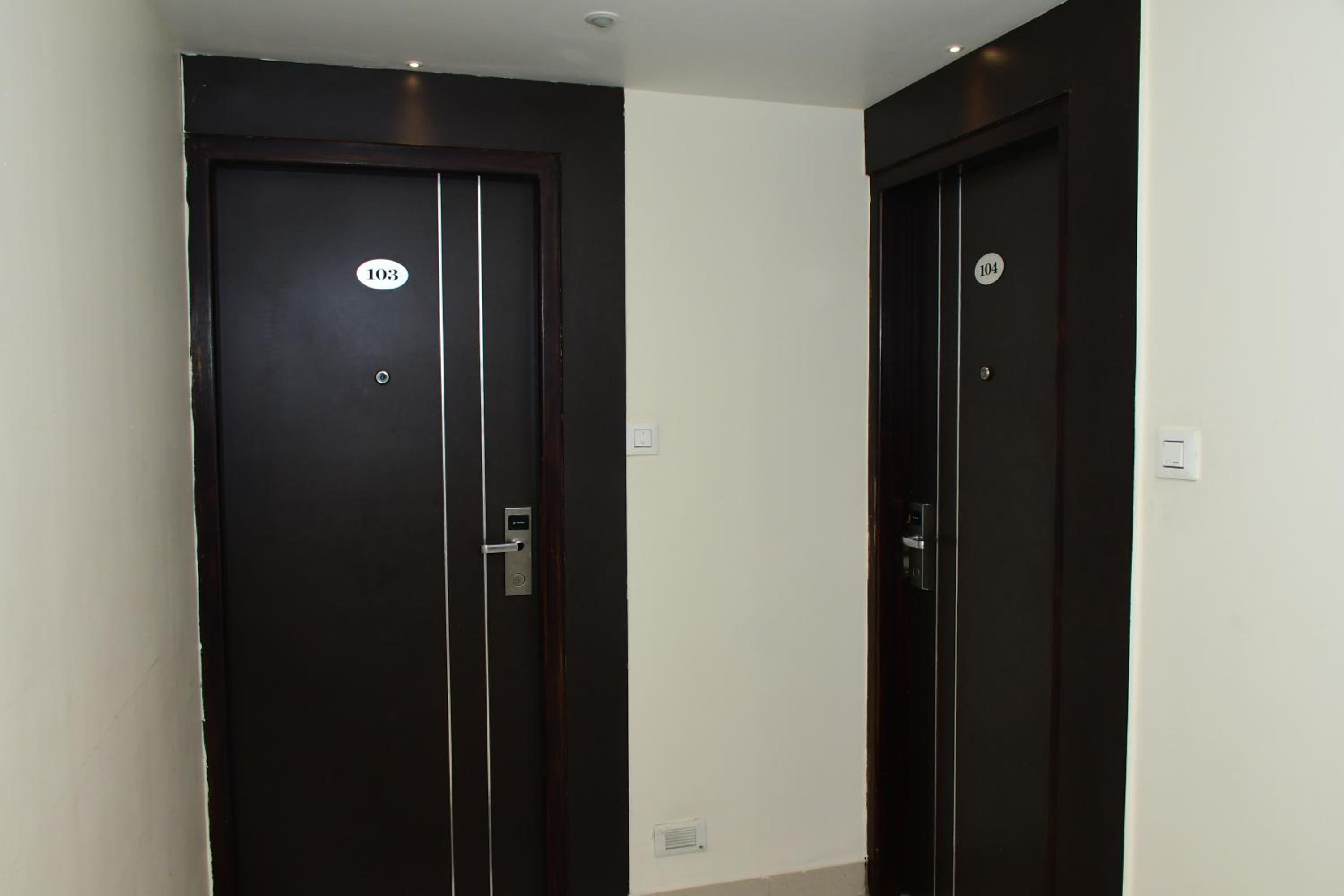 Quadruple Room - Photo 7