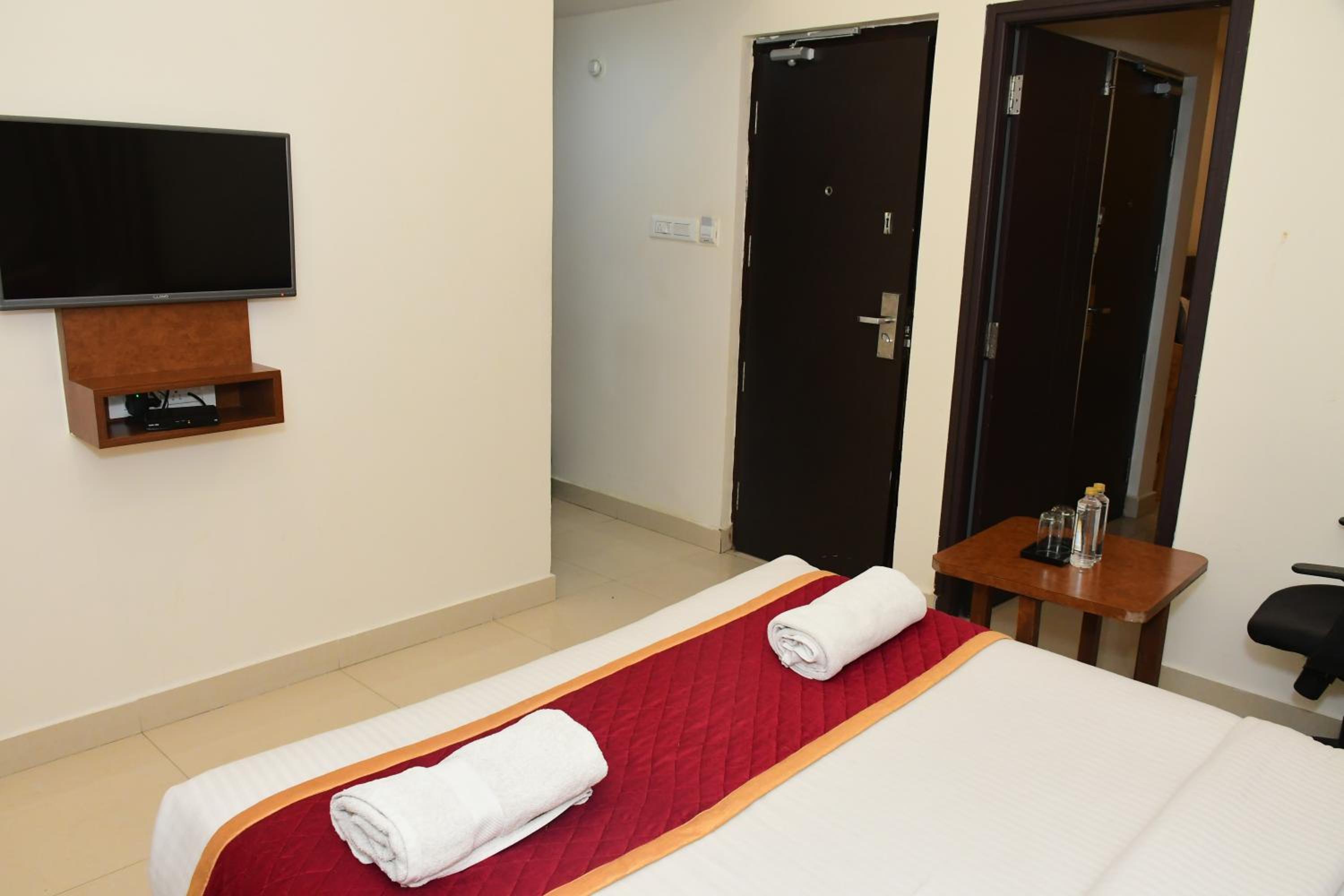 Quadruple Room - Photo 2