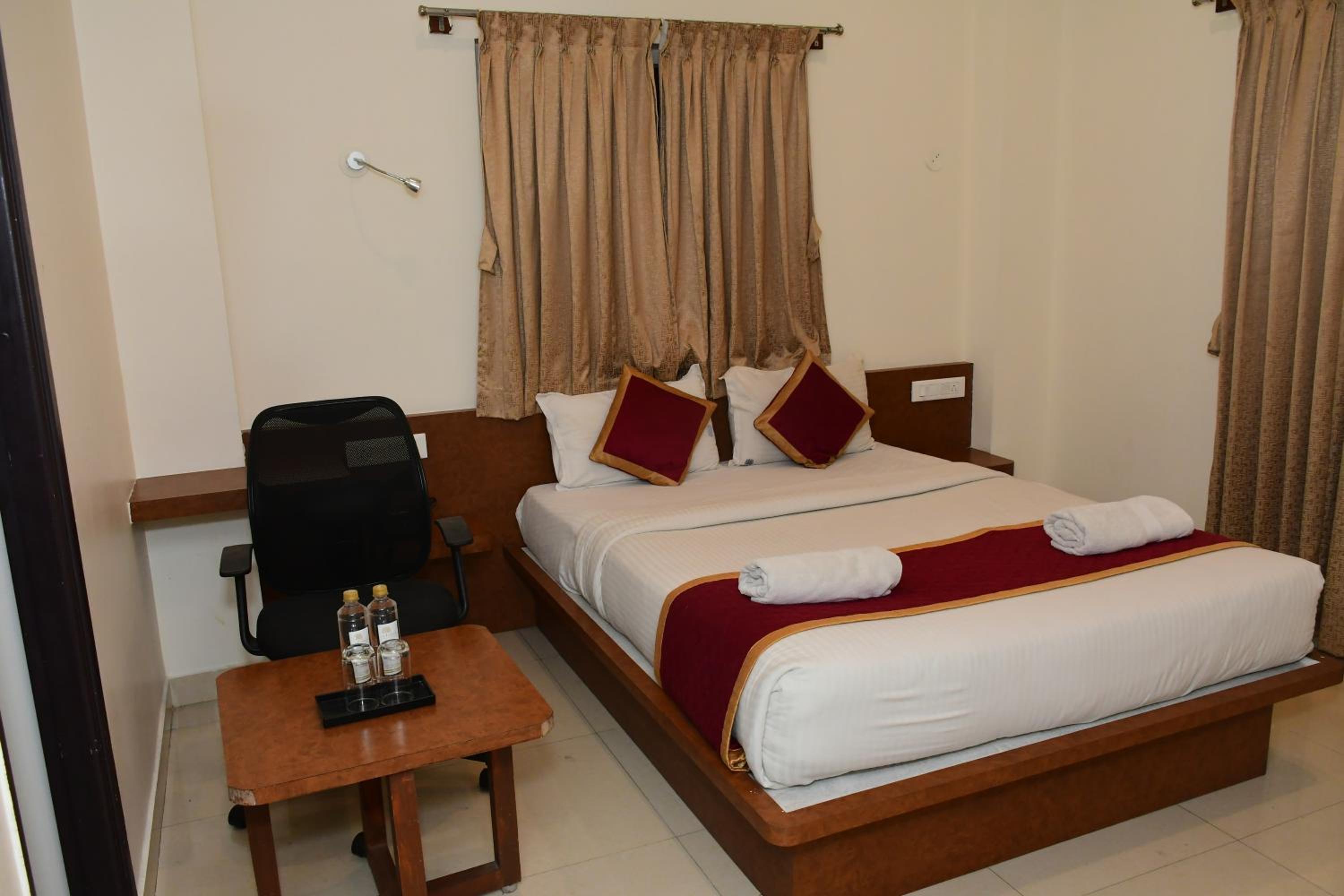 Quadruple Room - Photo 21