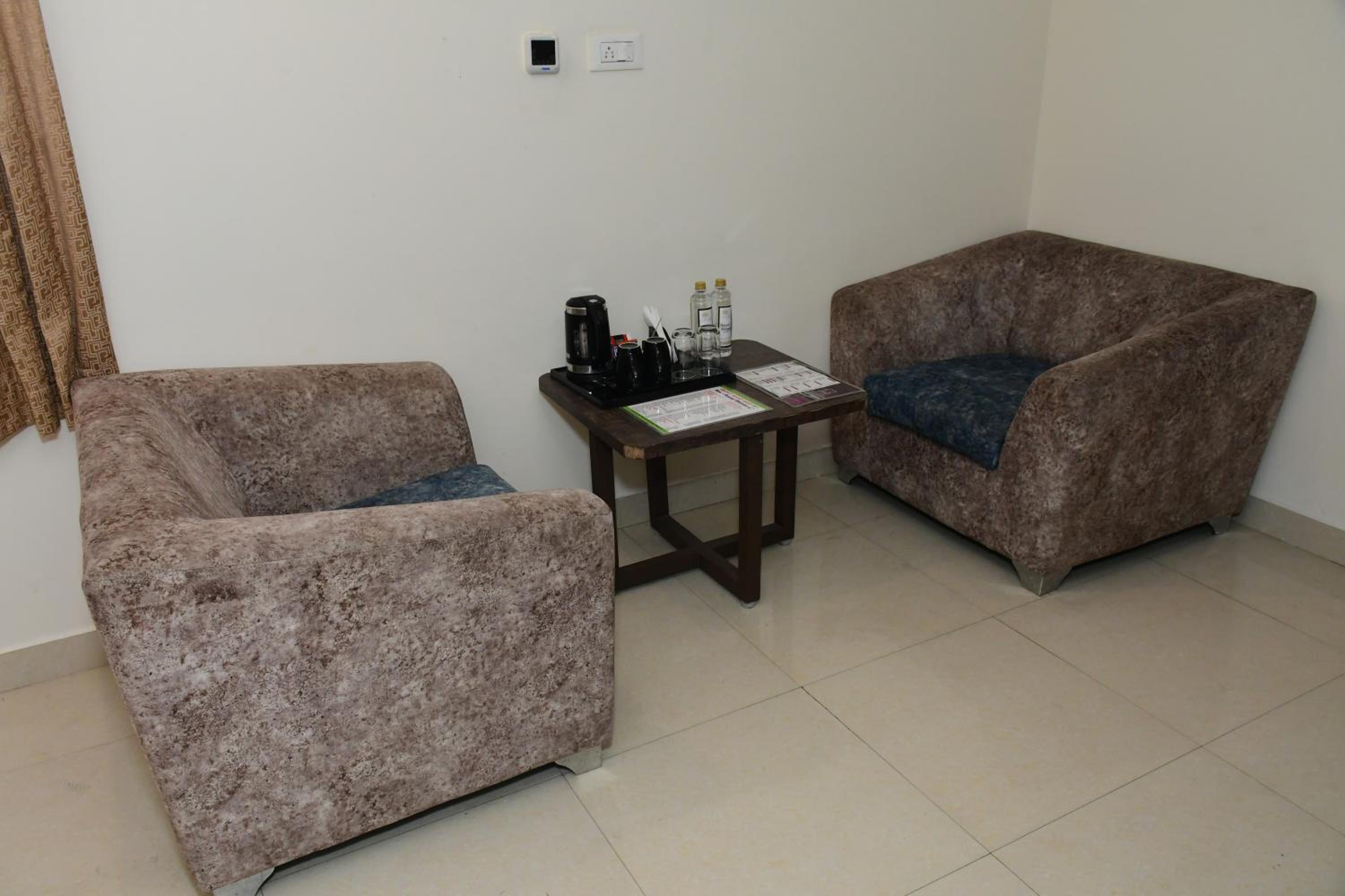 Quadruple Room - Photo 13