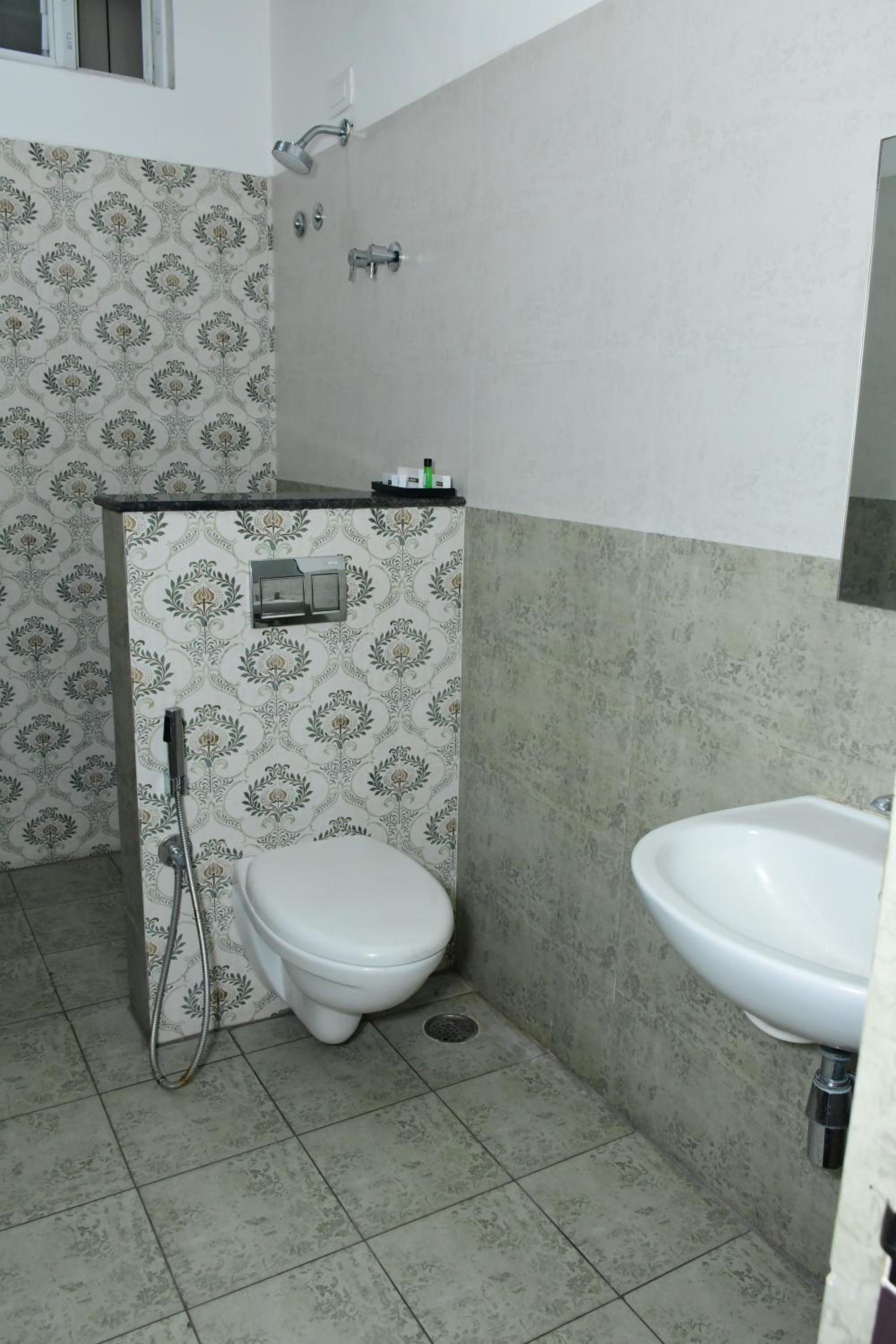 Quadruple Room - Photo 20