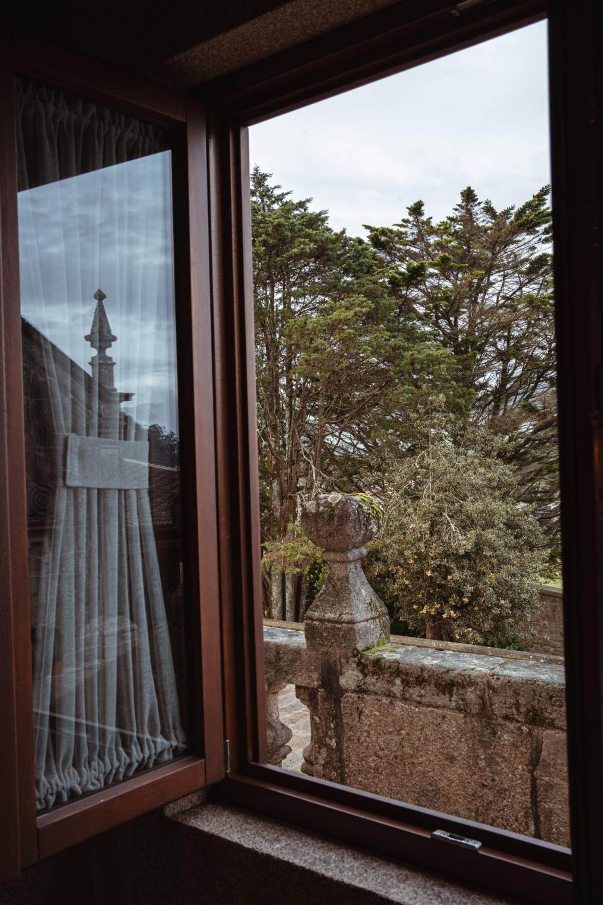 Queen Room with Garden View