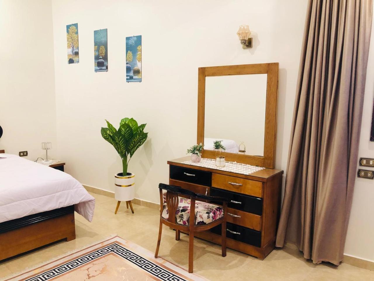 Apartment photo 2