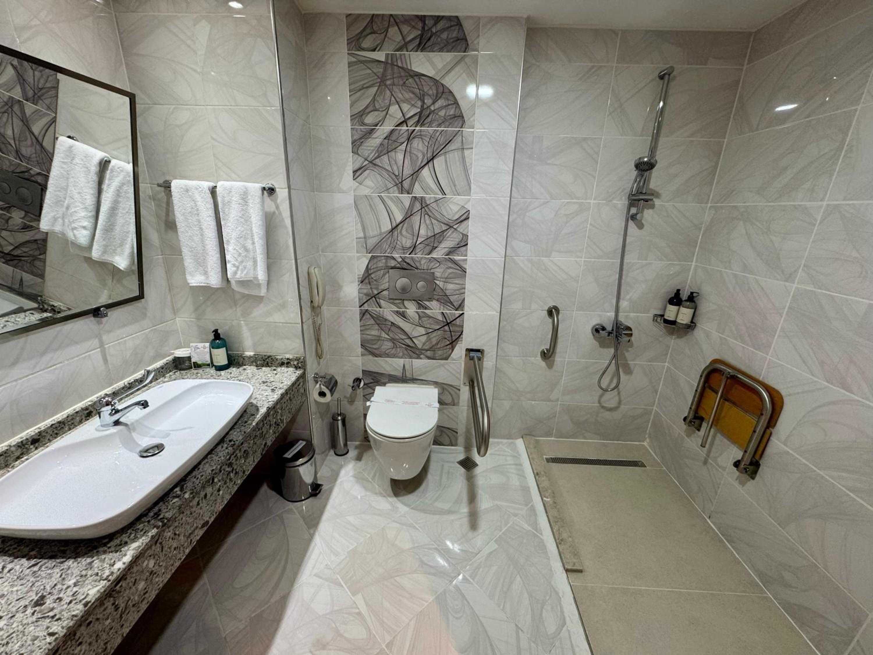 Double Room - Disability Access photo 2