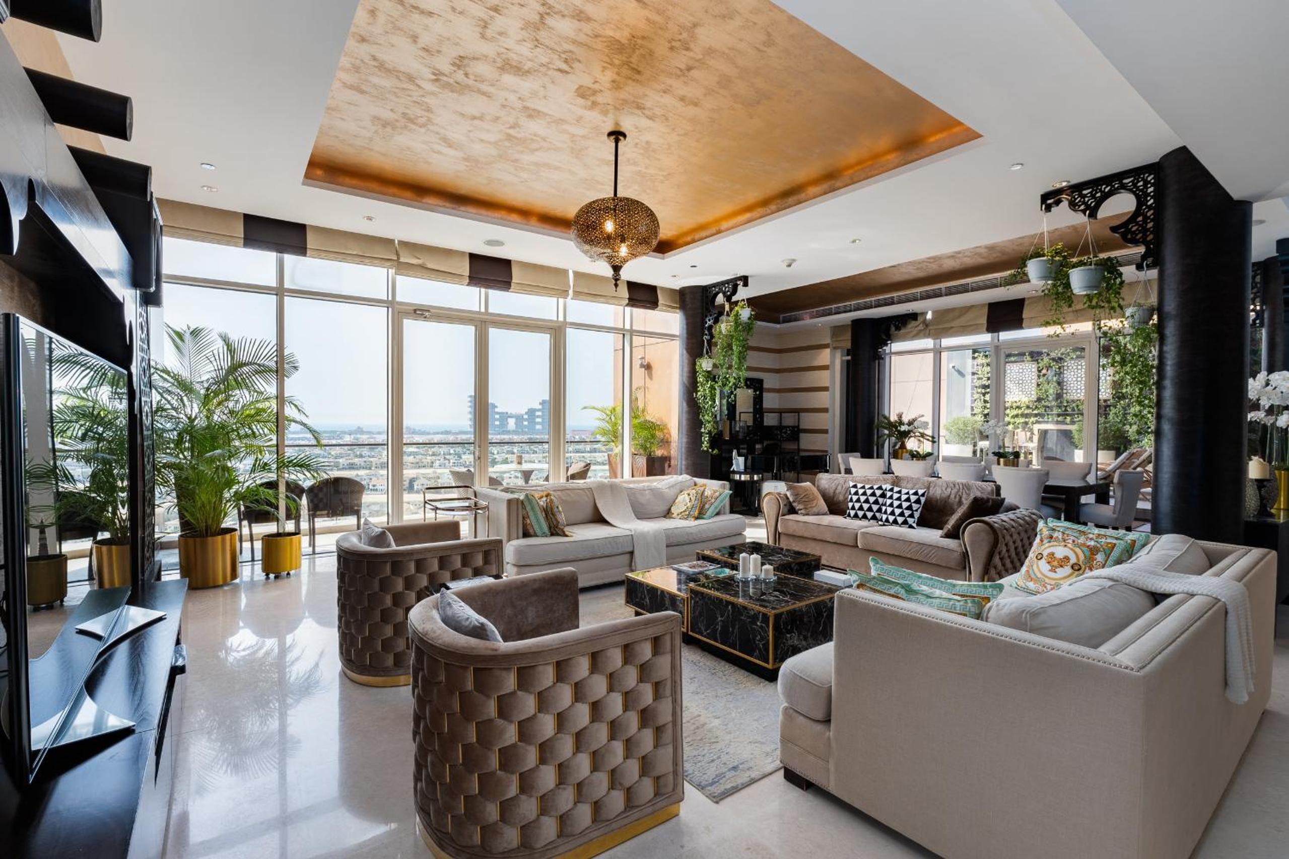 Four-Bedroom Penthouse Apartment photo 1