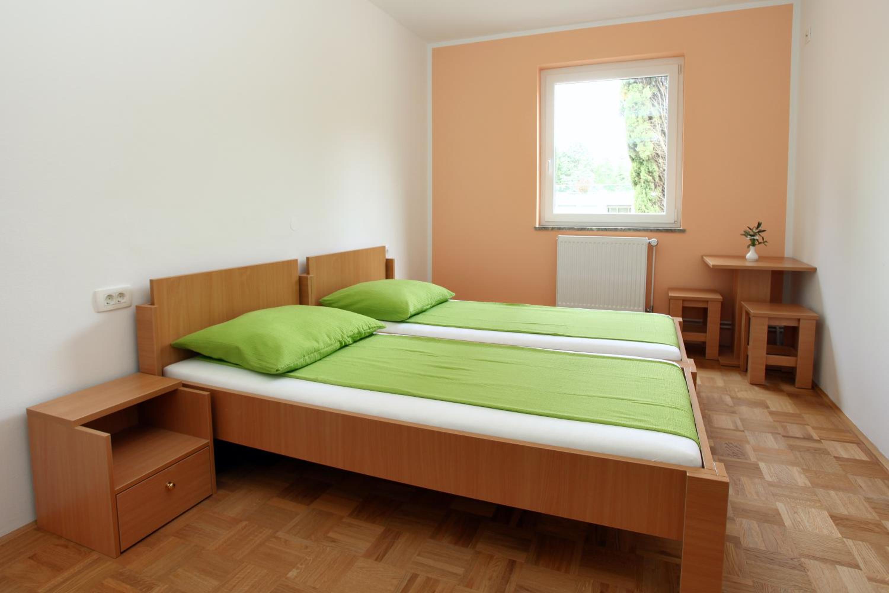 Double Room - Photo 9